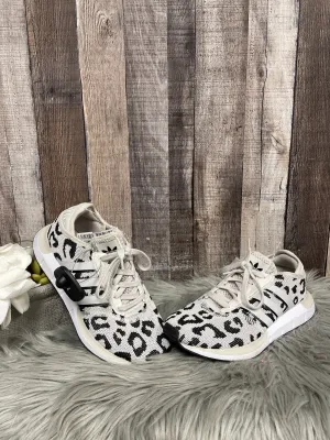 Animal Print Shoes Athletic Adidas, Size 5.5 adidas