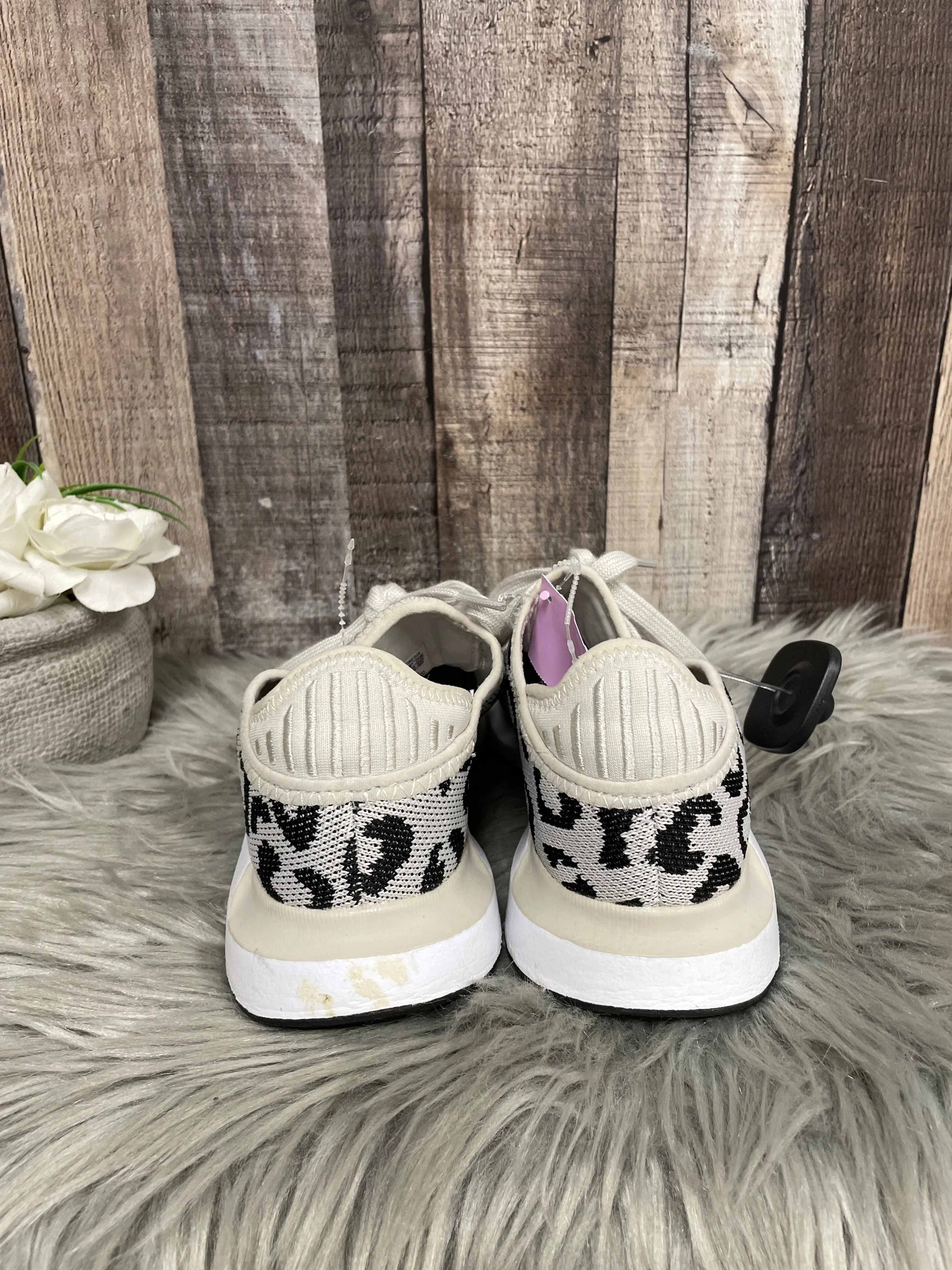 Animal Print Shoes Athletic Adidas, Size 5.5 adidas