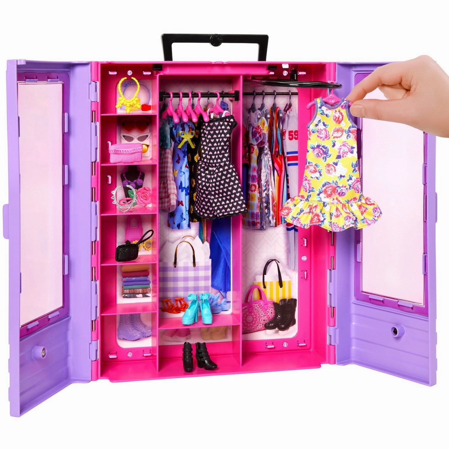 Barbie? 2022 Ultimate Closet With Doll