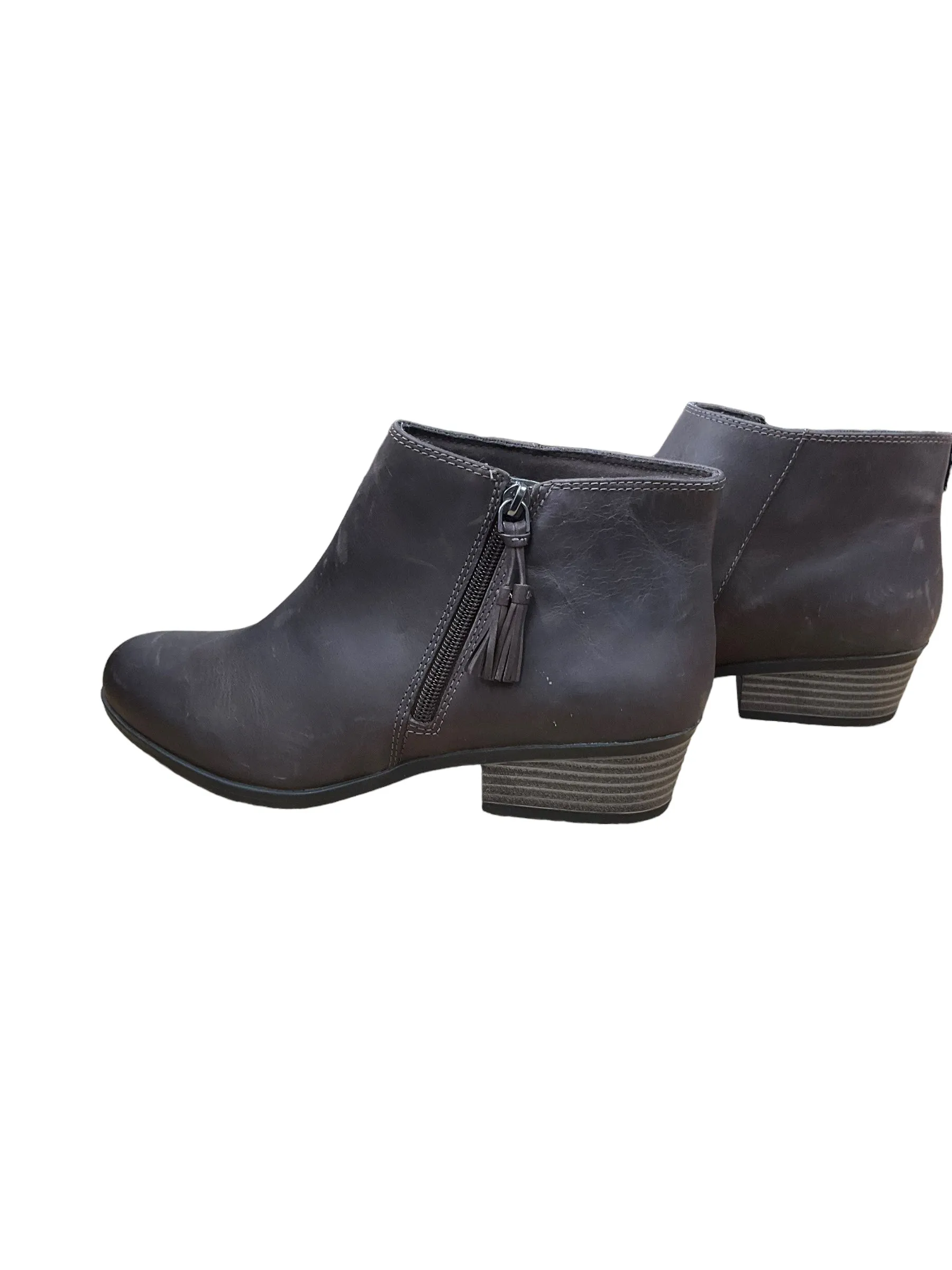 Brown Boots Ankle Flats Clarks, Size 9 clarks