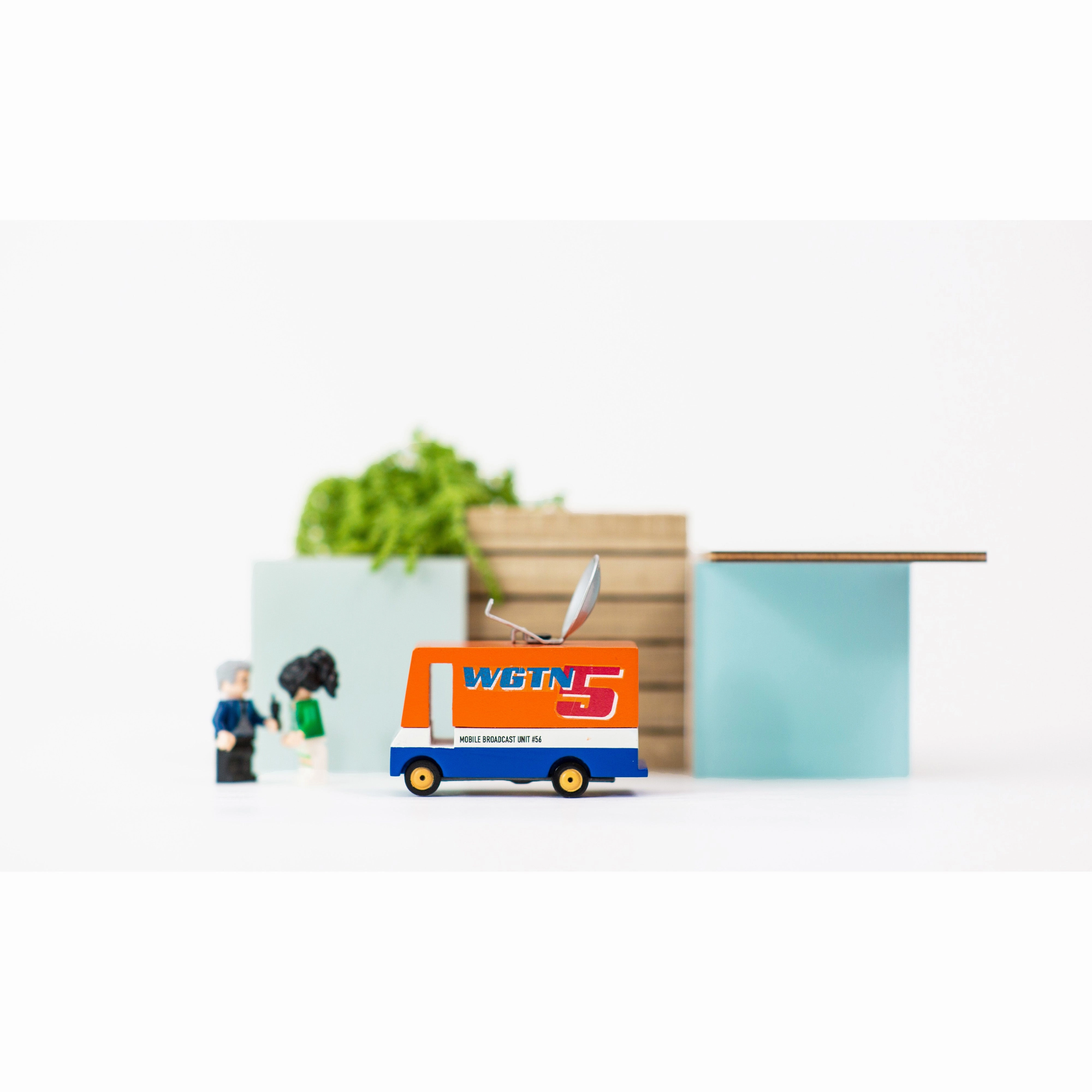 Candylab Candyvan News Van