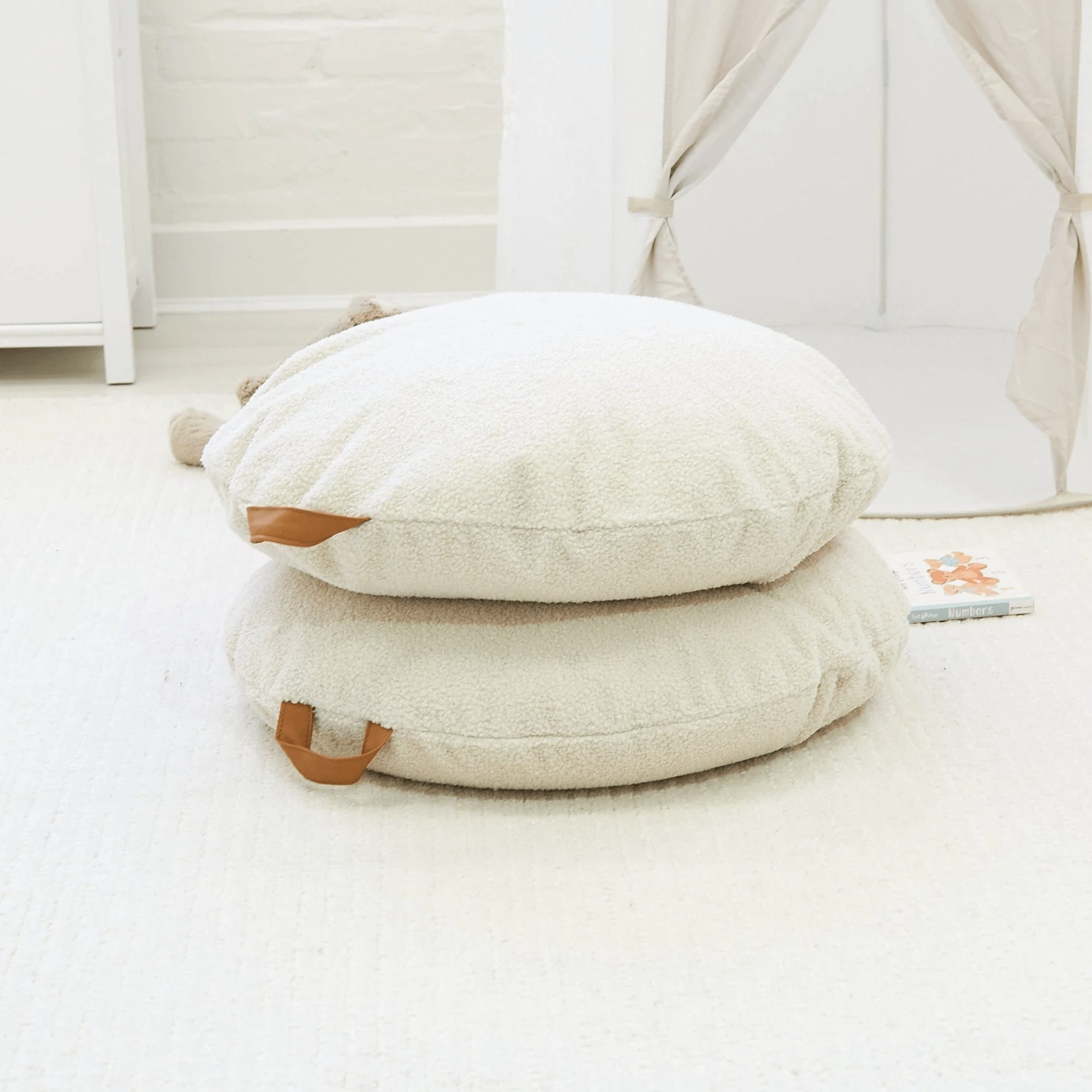 Circus Tent with 2pcs BAYLEY Teddy Boucle Cushion Bundle