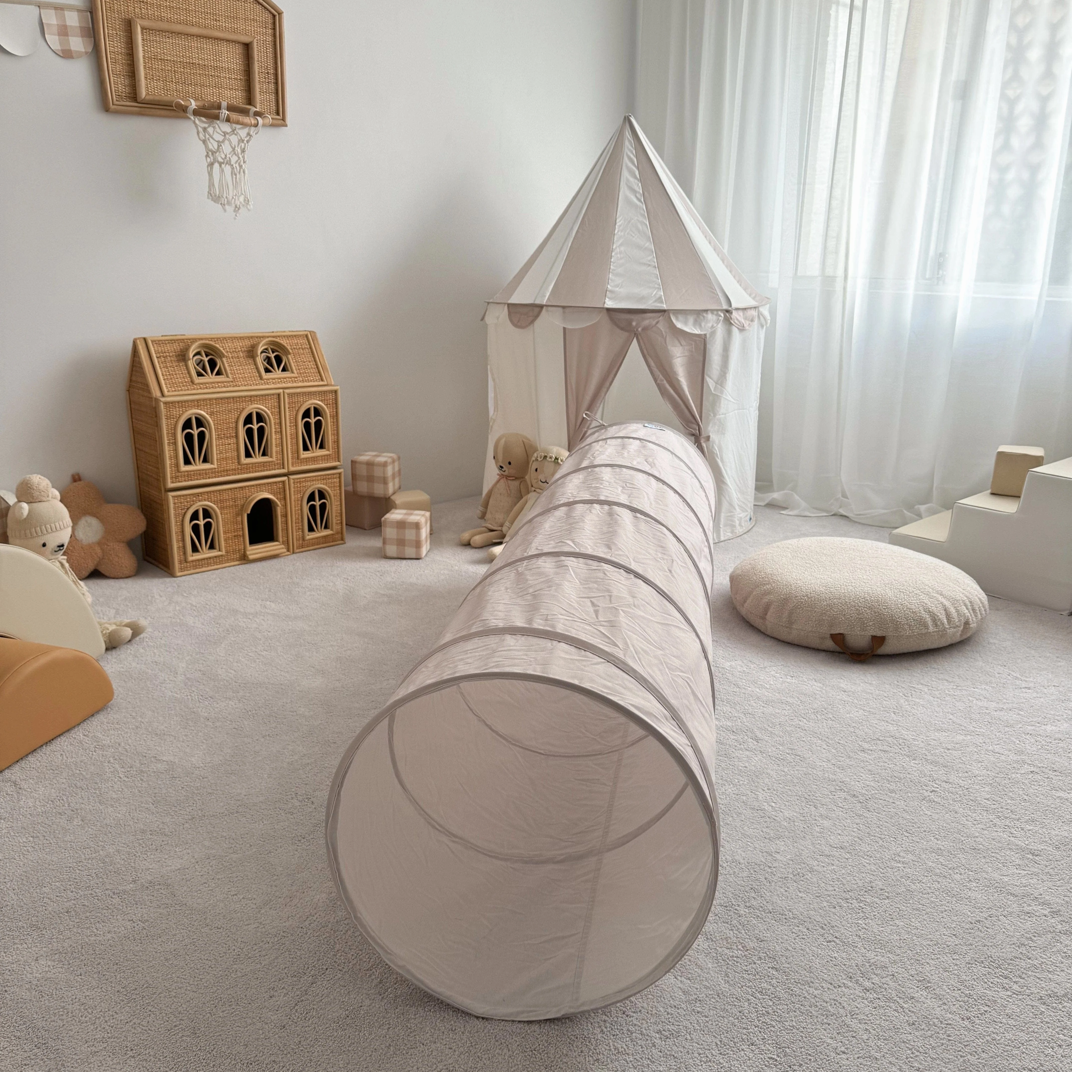 Circus Tent with 2pcs BAYLEY Teddy Boucle Cushion Bundle