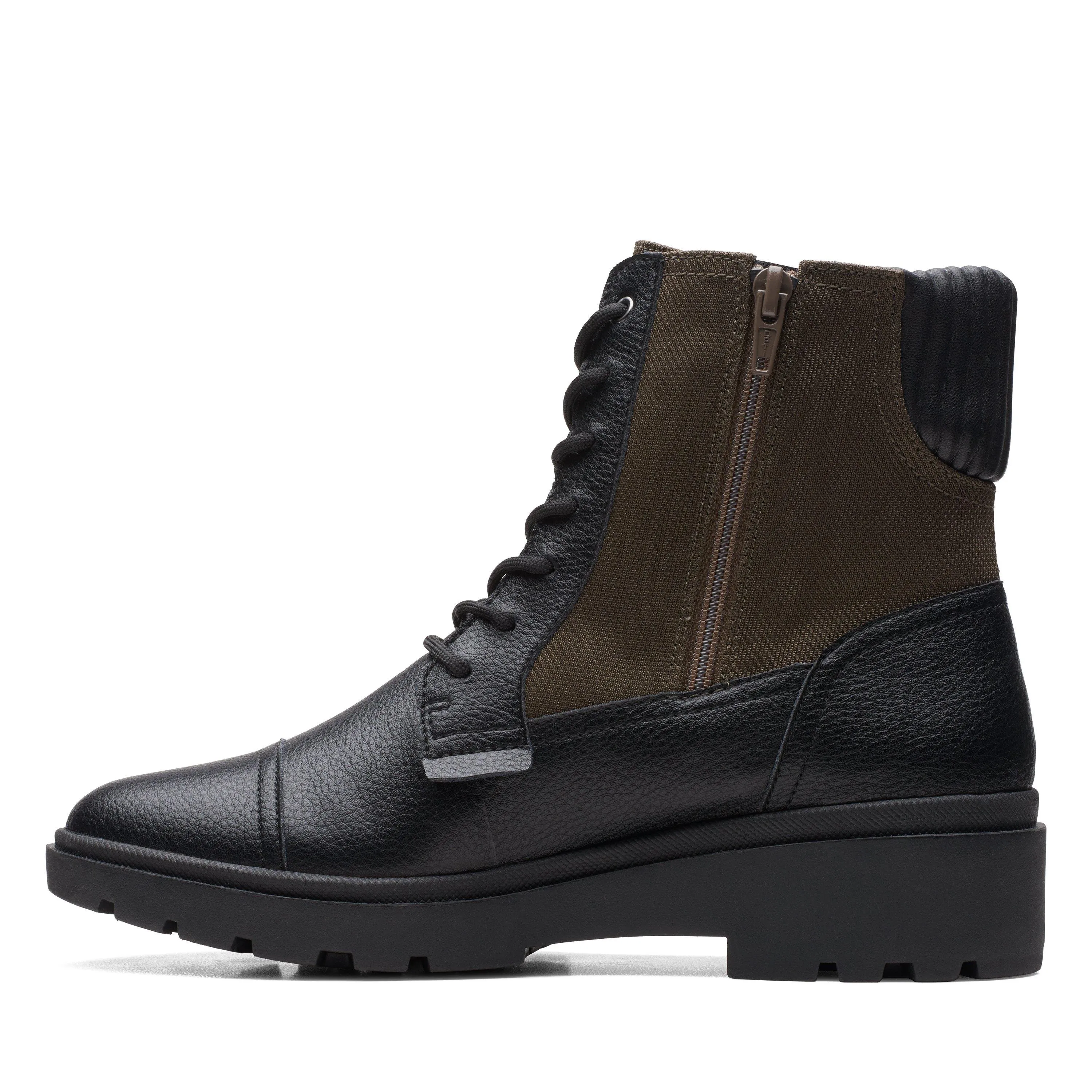 Clarks Calla Charm in Black Leather