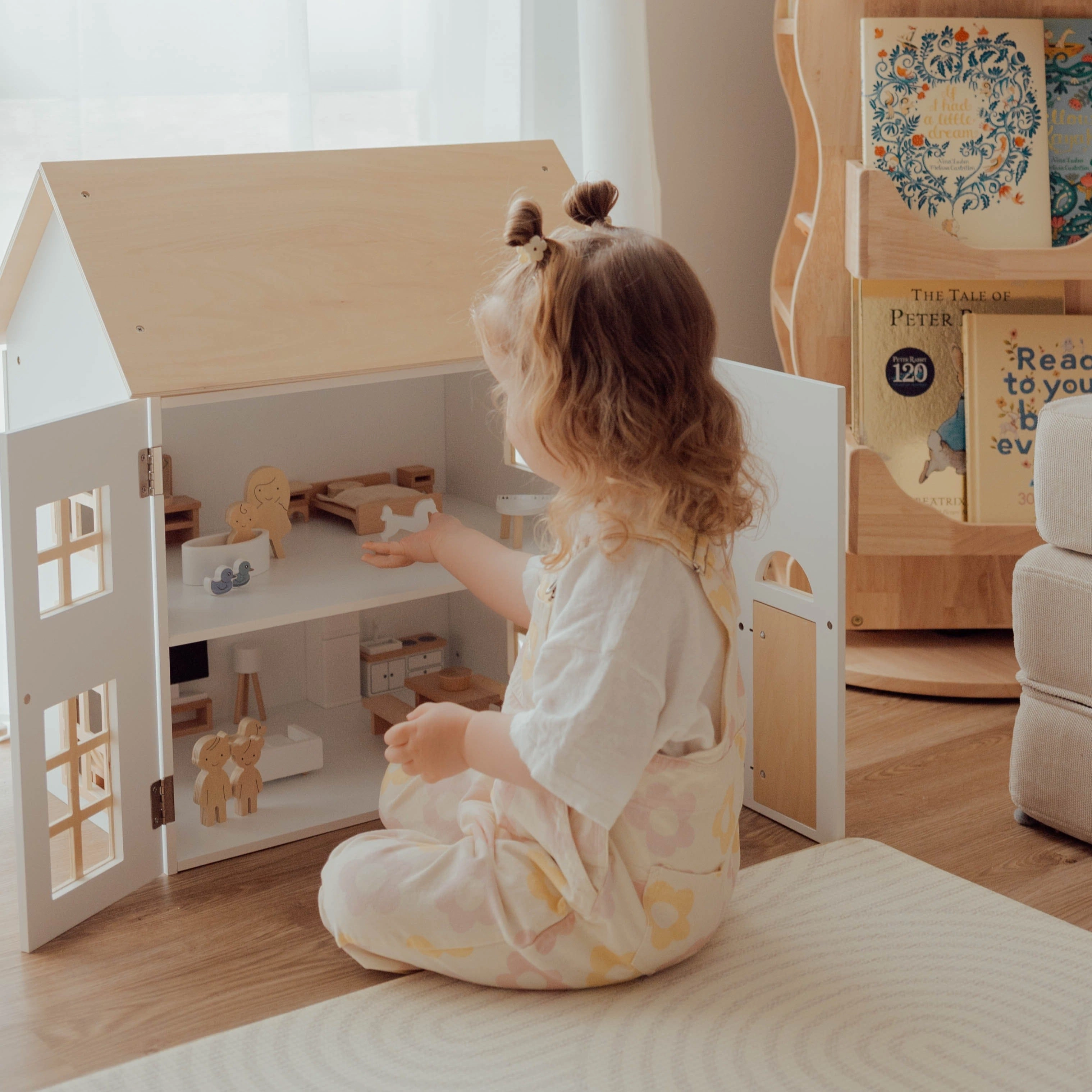 ELSA Doll House with Furniture & Doll Family Set - Preorder