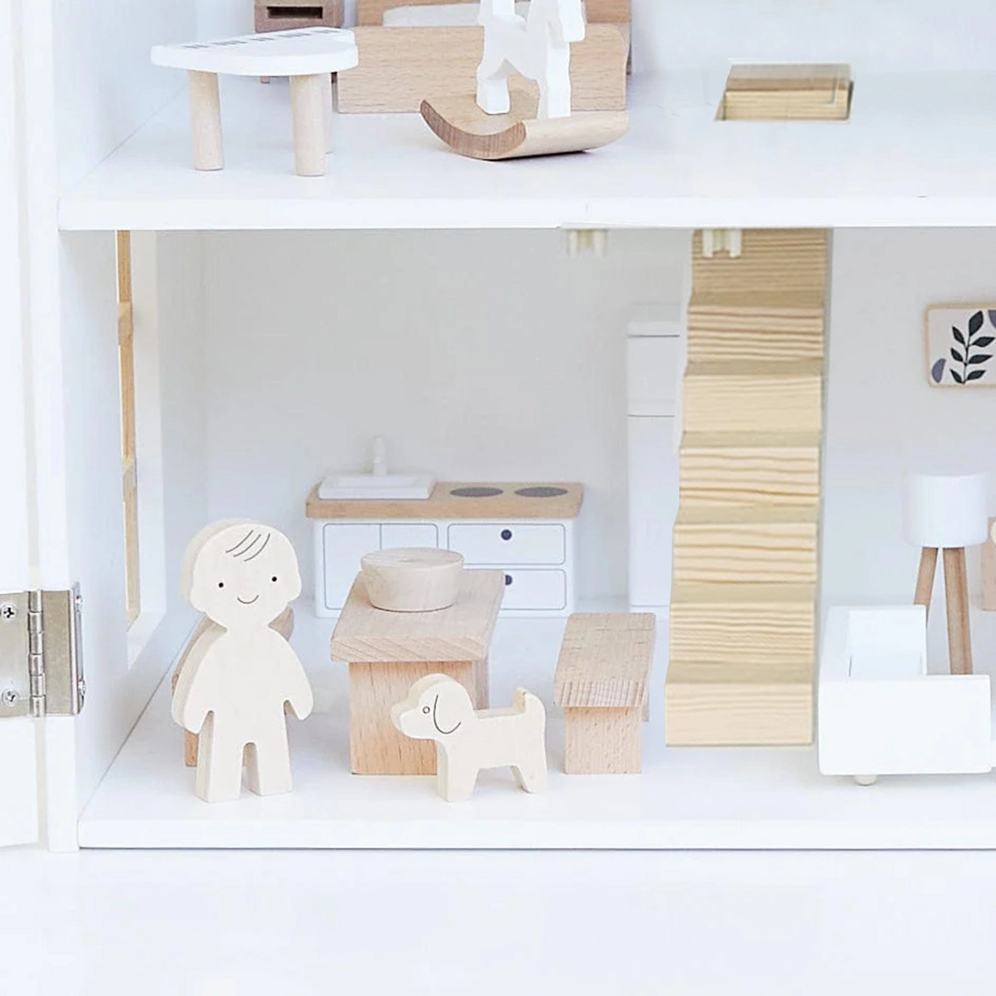 ELSA Doll House with Furniture & Doll Family Set - Preorder