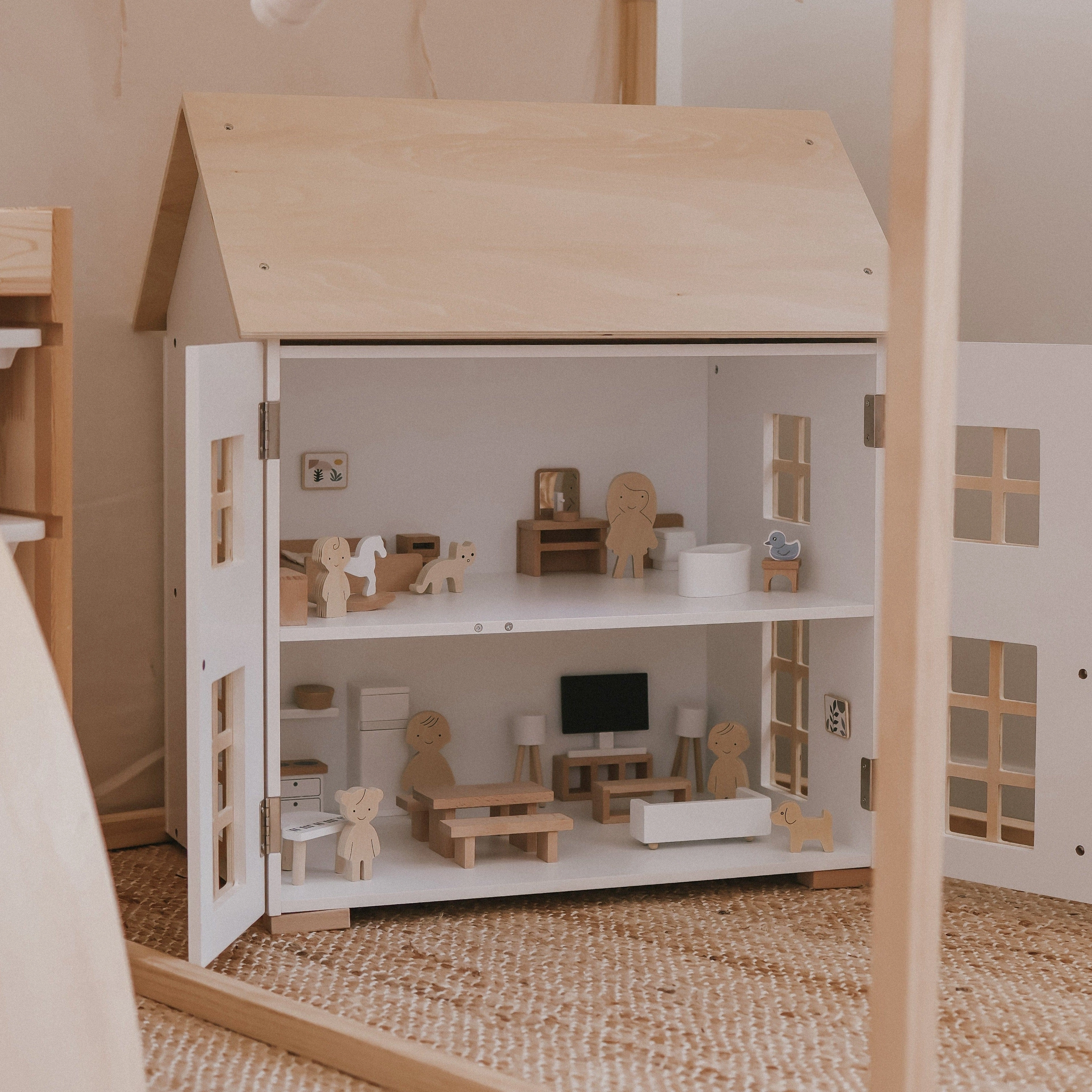 ELSA Doll House with Furniture & Doll Family Set - Preorder