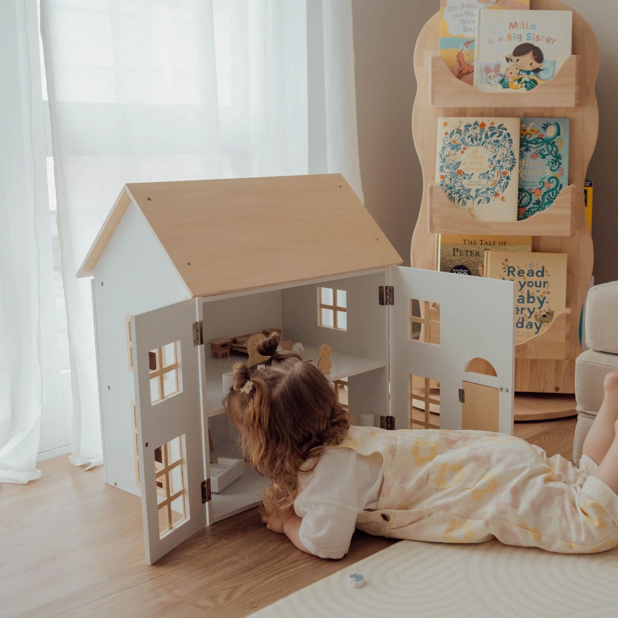 ELSA Doll House with Furniture & Doll Family Set - Preorder
