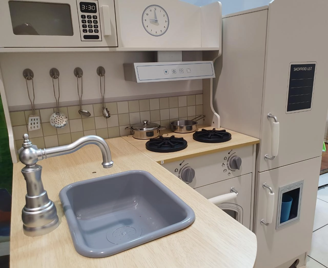 Full wooden Kitchen