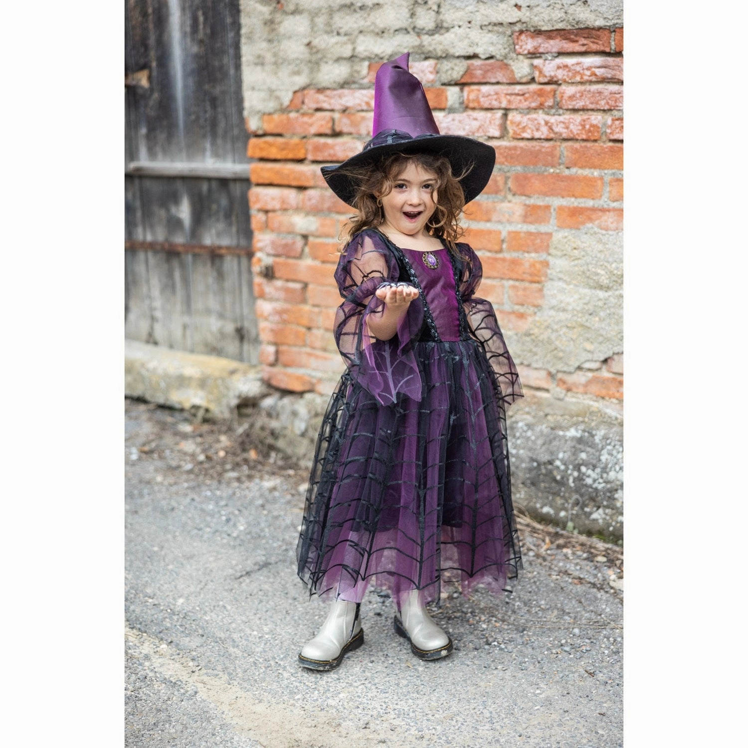 Great Pretenders Amethyst the Spider Witch w/Hat