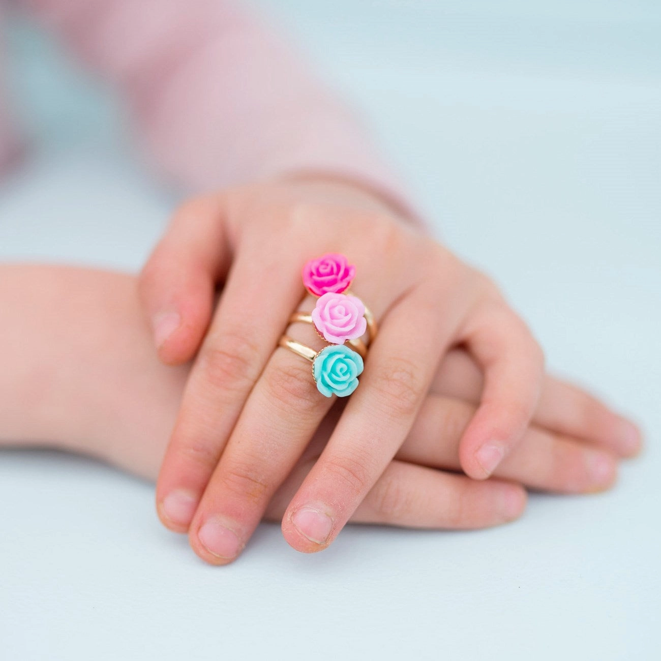 Great Pretenders Boutique Rose Rings & Earring Set