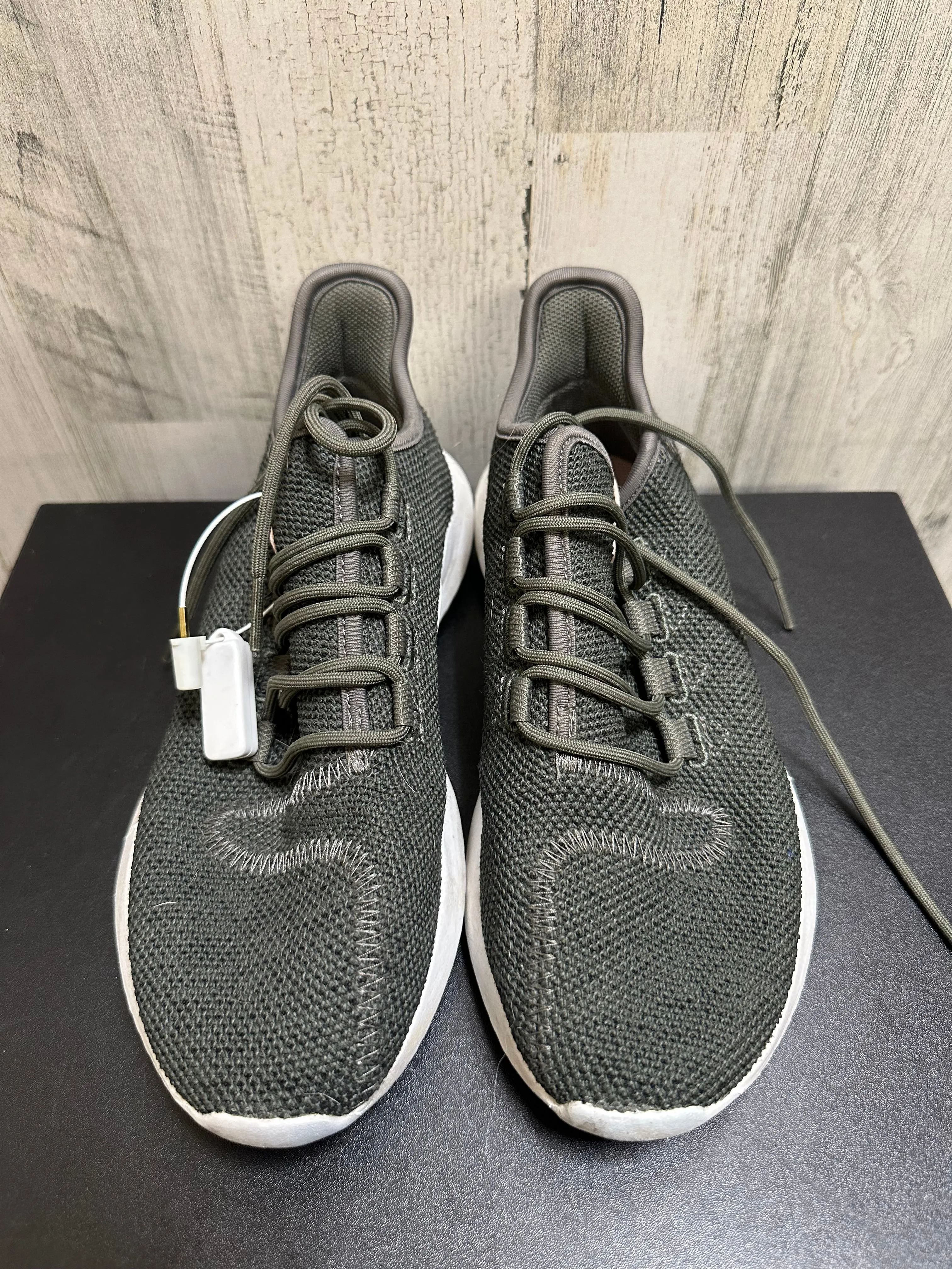 Green Shoes Athletic Adidas, Size 7.5 adidas