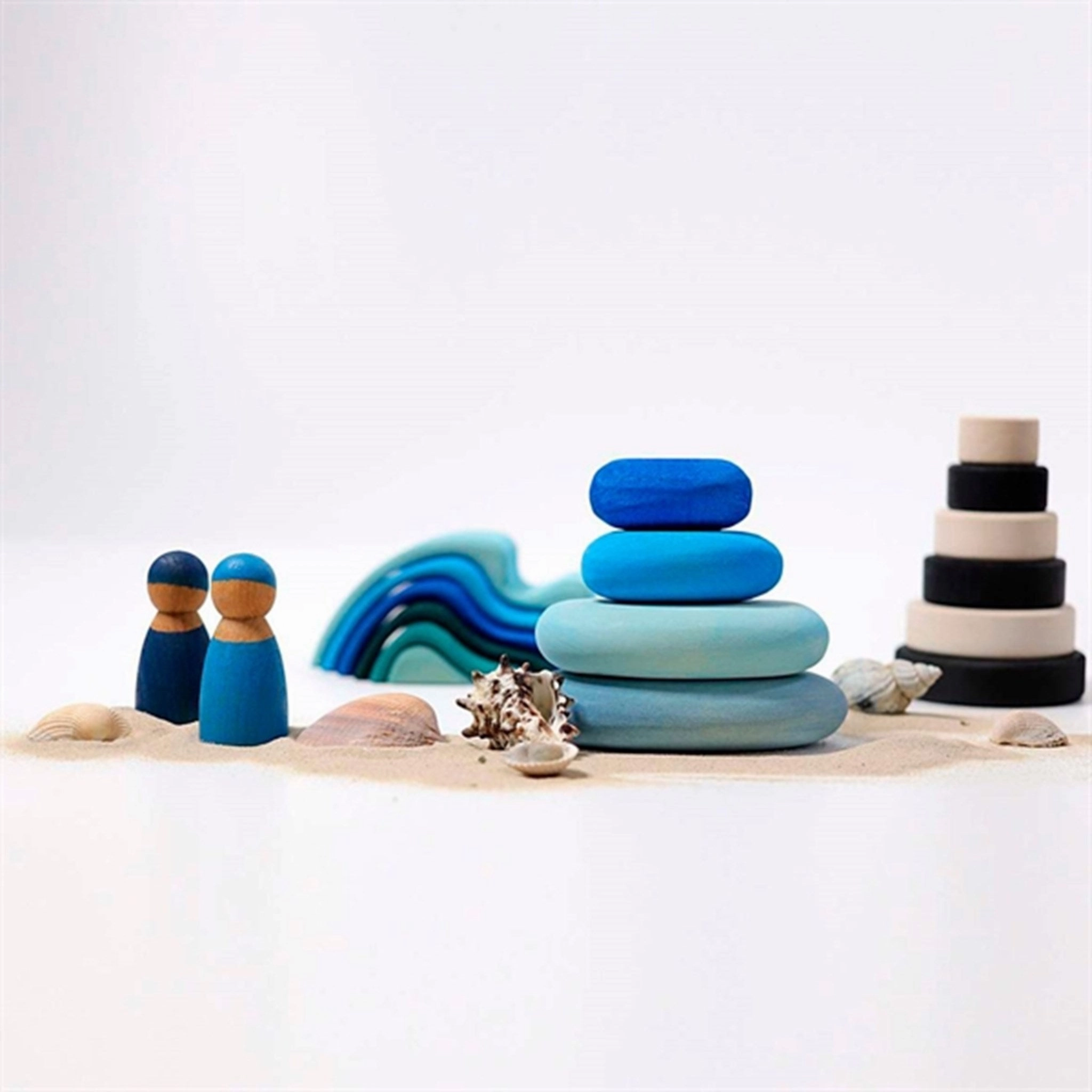 GRIMMS Stacking Tower River Pebbles