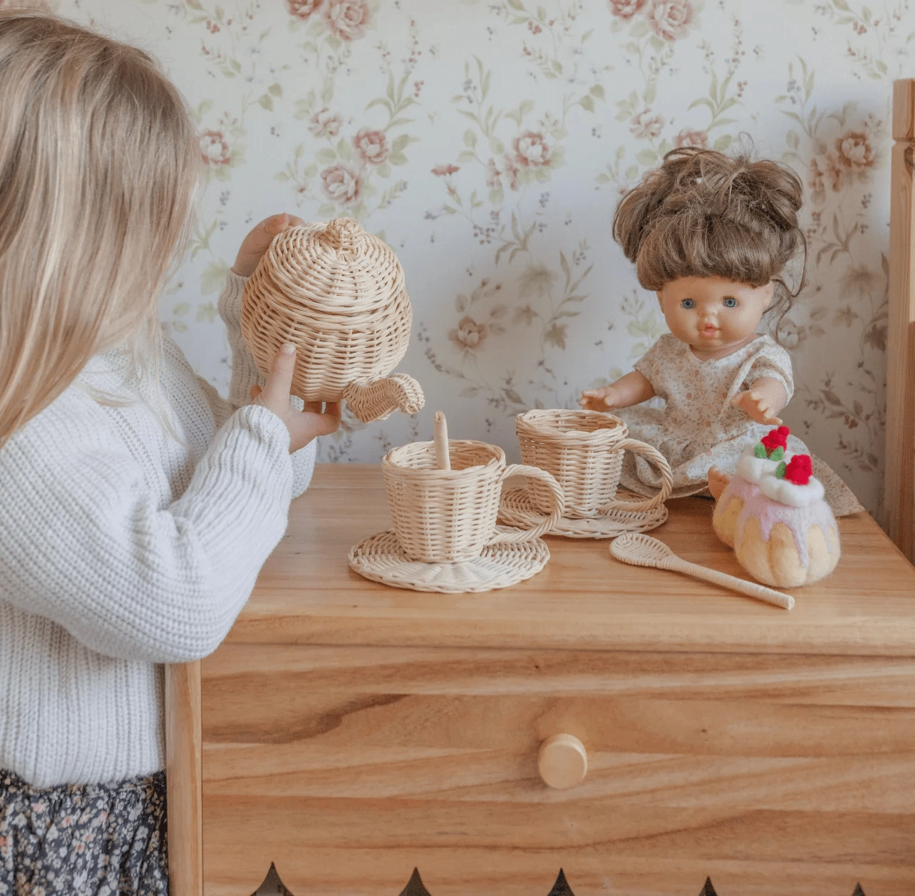 Juni Moon Little Sippers Rattan tea set - 7pcs