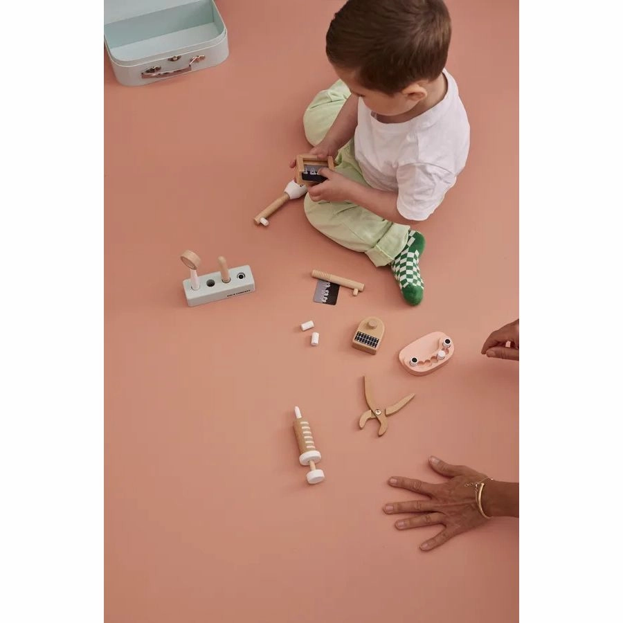 Kid's Concept Dentist Set Kid's Hub