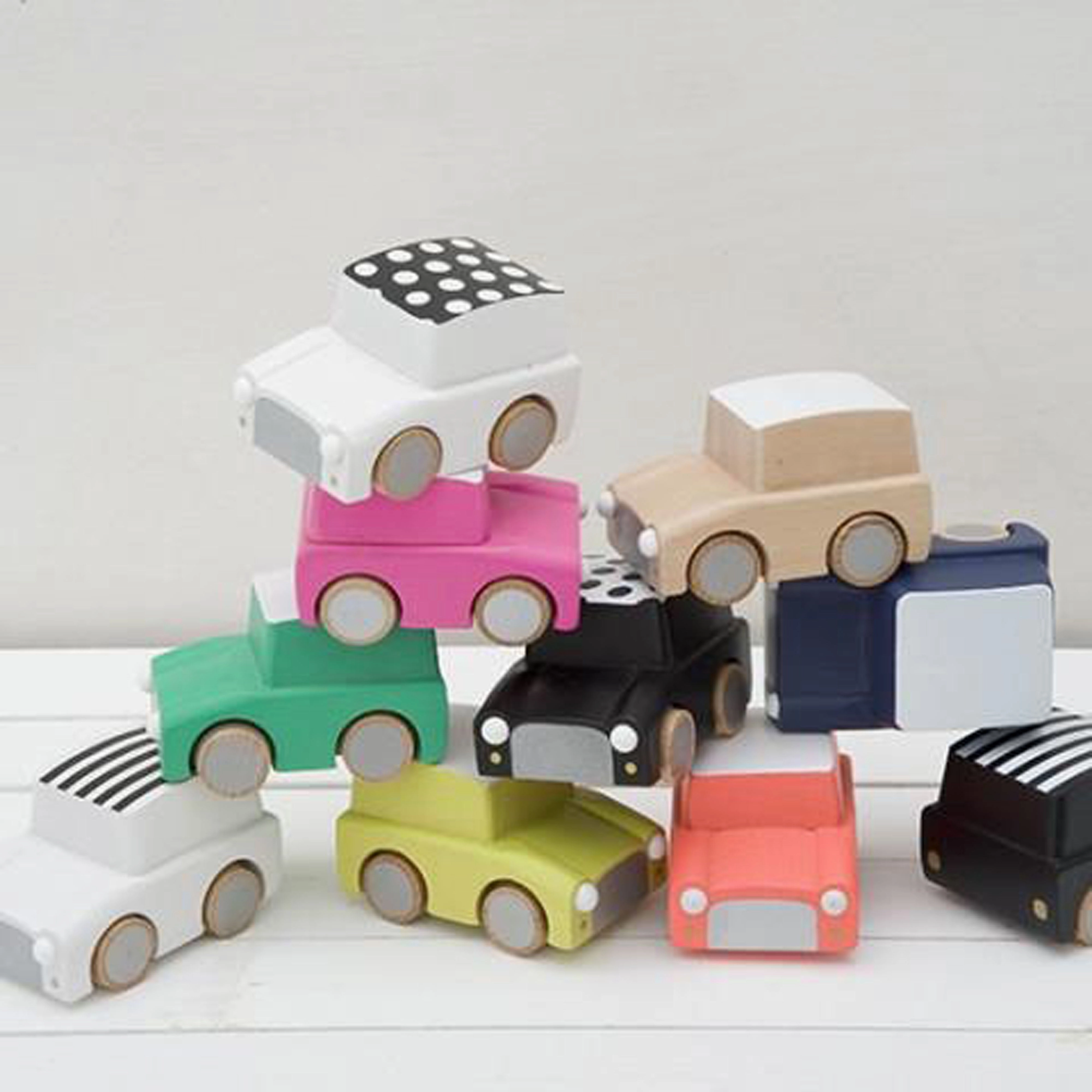 kiko  & gg* Kuruma Classic Wooden Wind Up Car Orange