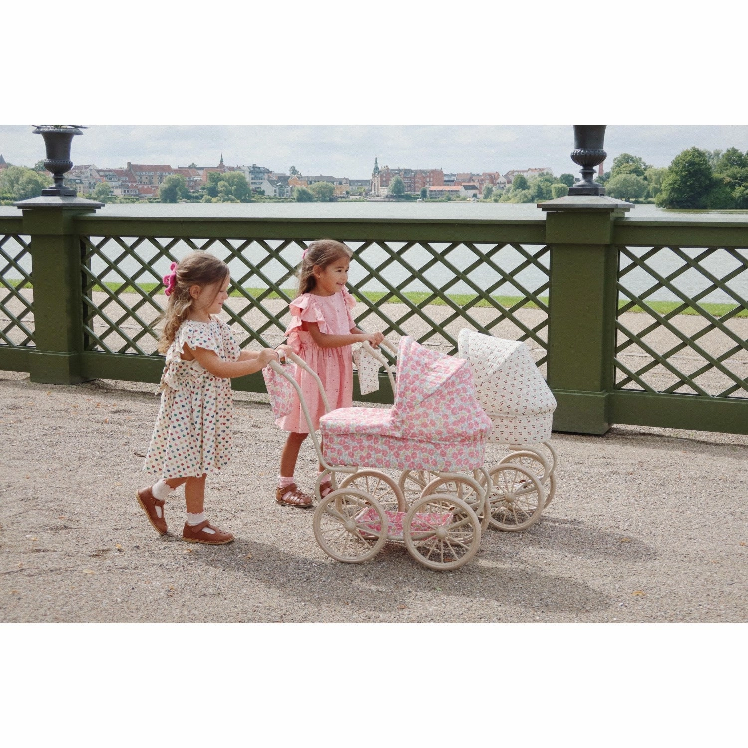 Konges Sl?jd Rose Anglaise Minnie Doll Pram