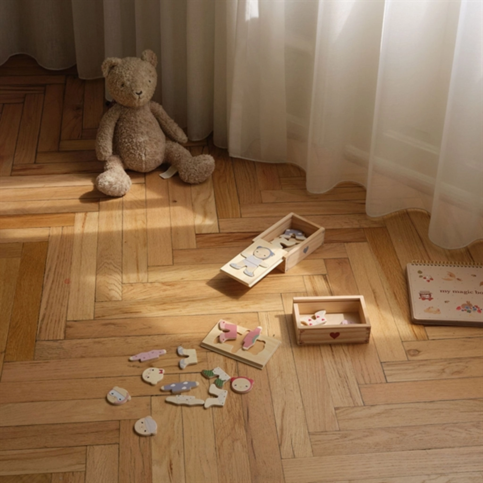 Konges Sljd Wooden Teddy Dress-Up Puzzle Blue