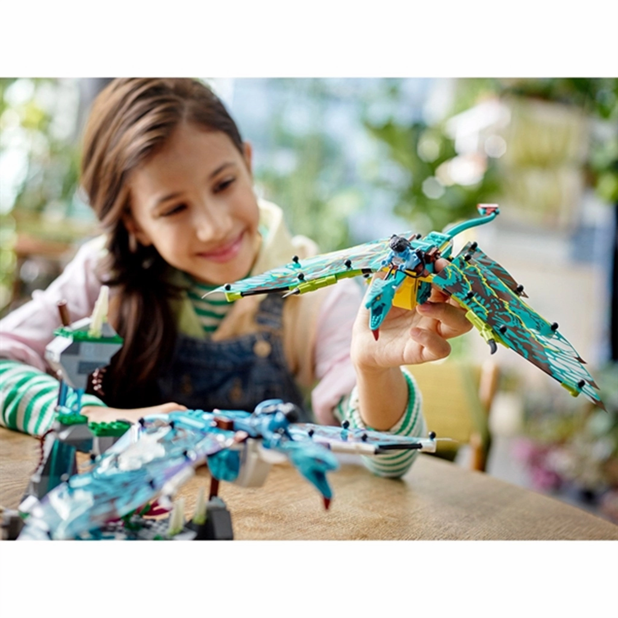 LEGO Avatar Jake & Neytiris First Banshee Flight