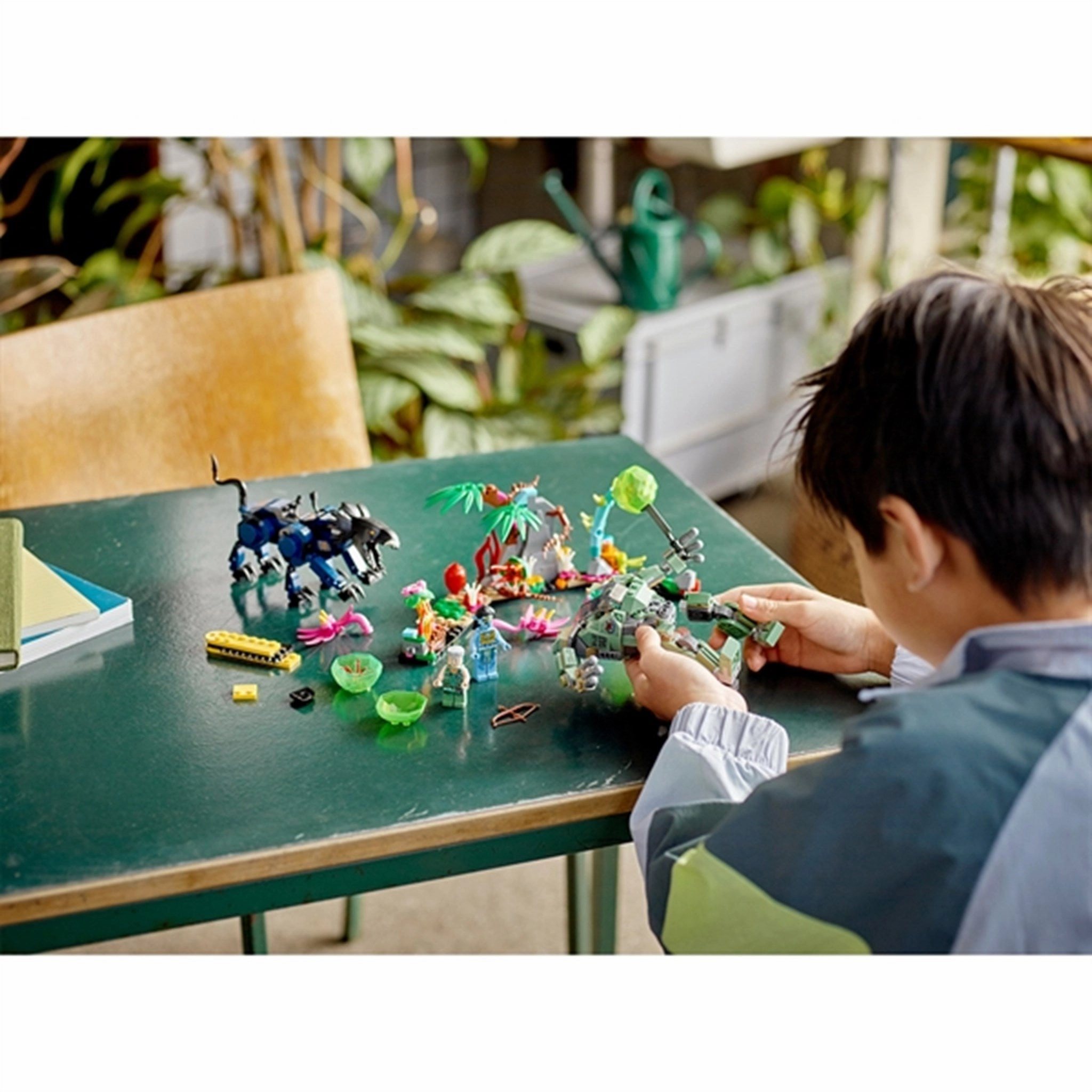 LEGO? Avatar Neytiri & Thanator vs. AMP Suit Quaritch