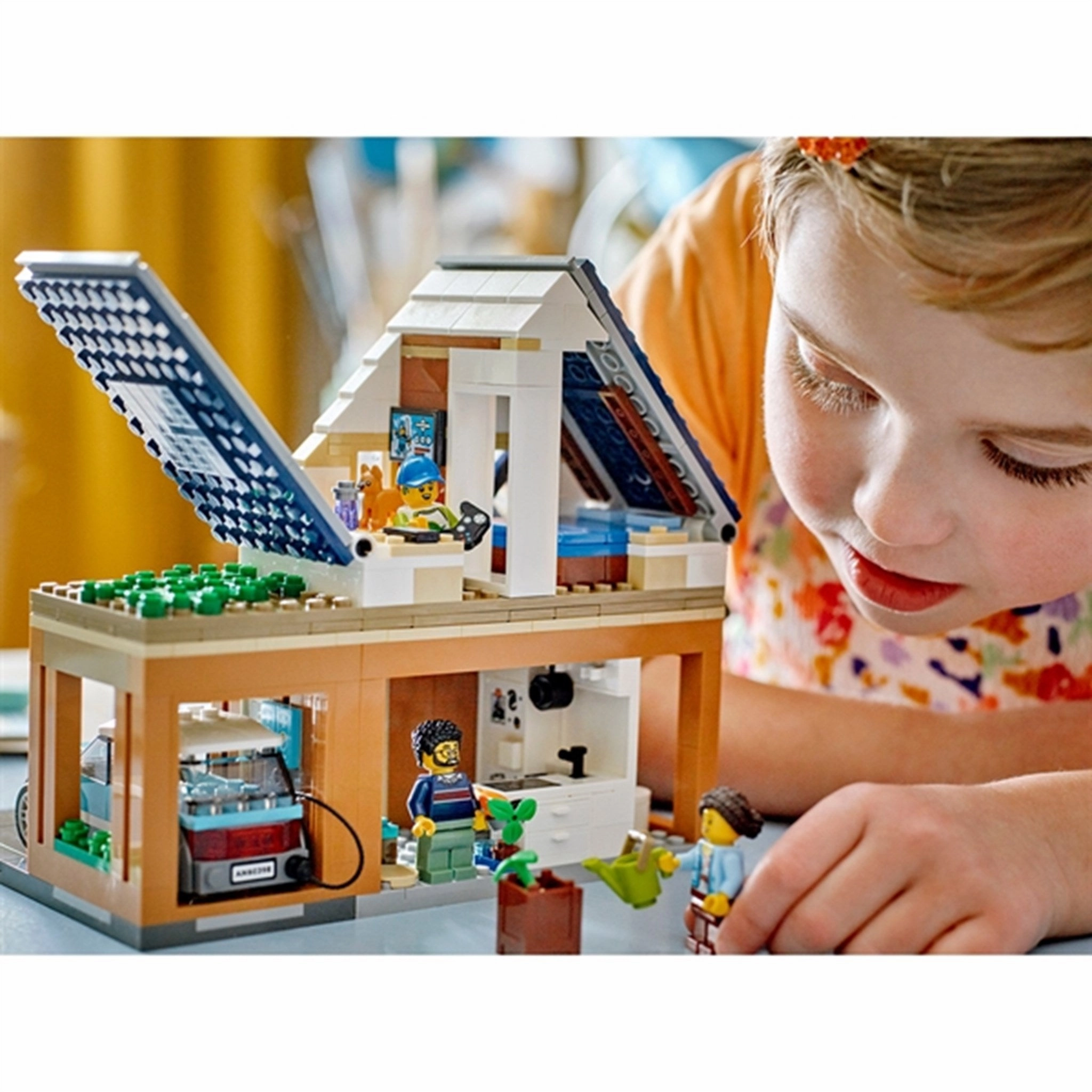 LEGO City Family House and Electric Car