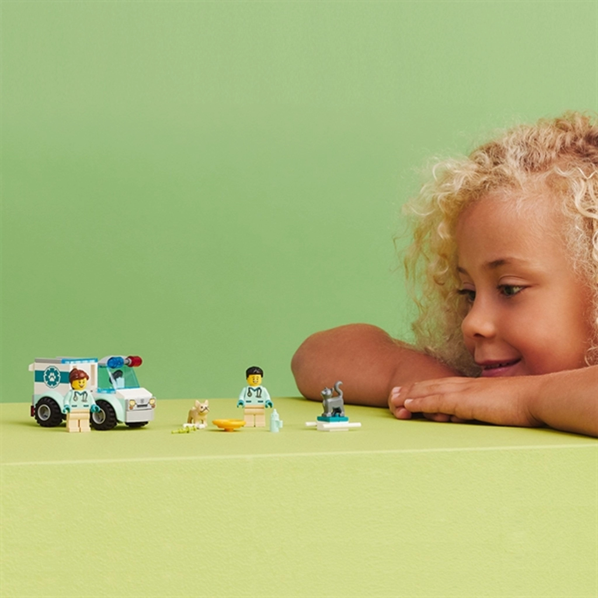 LEGO City Vet Van Rescue