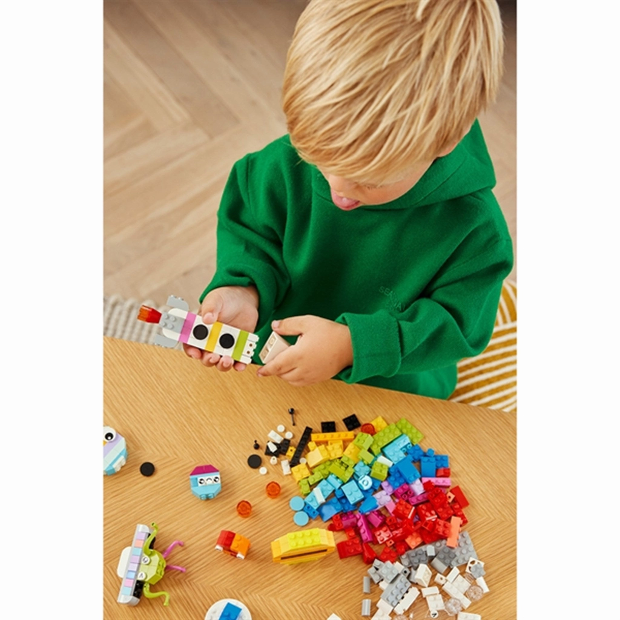 LEGO? Classic Creative Space Planets