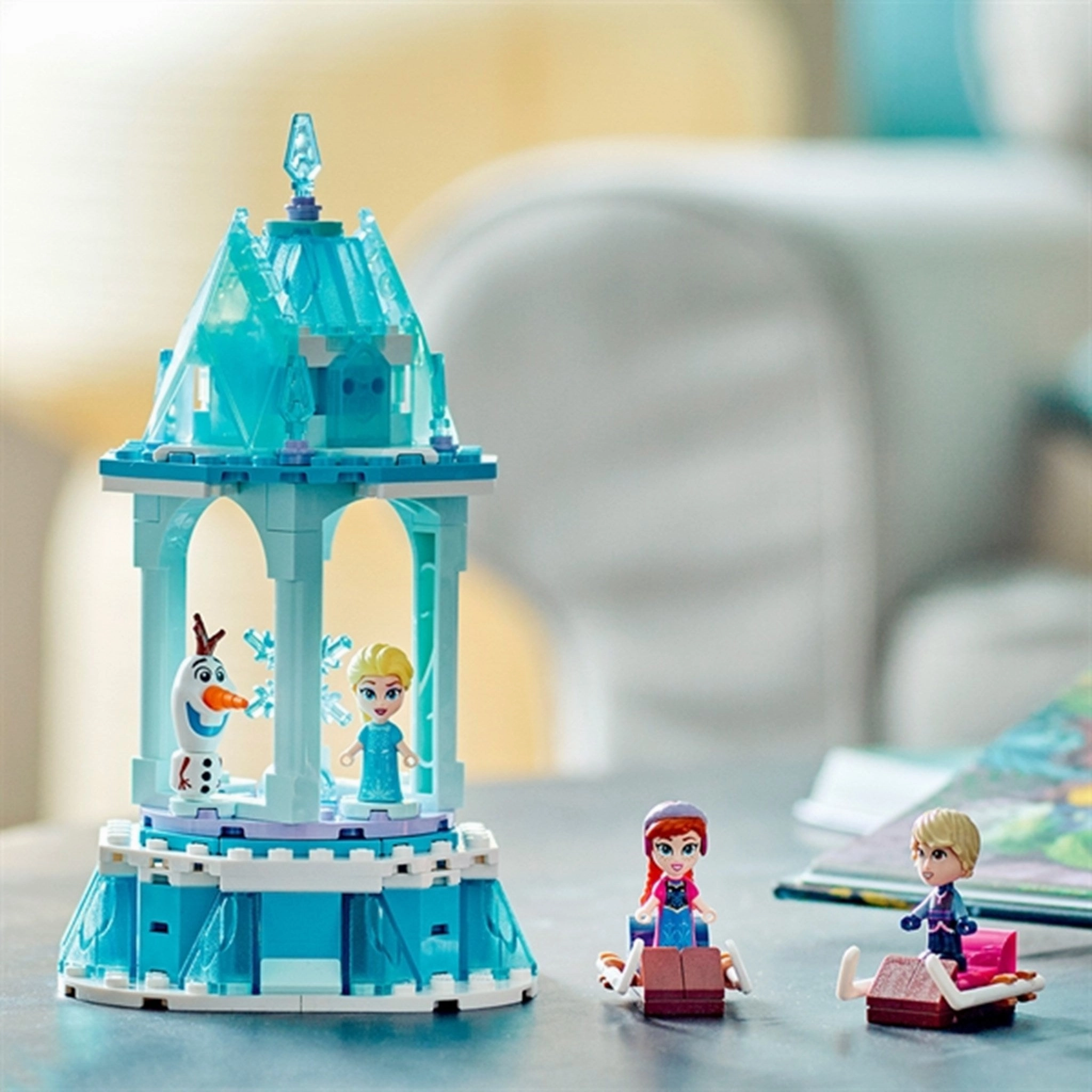 LEGO Disney?Anna and Elsa's Magical Merry-Go-Round