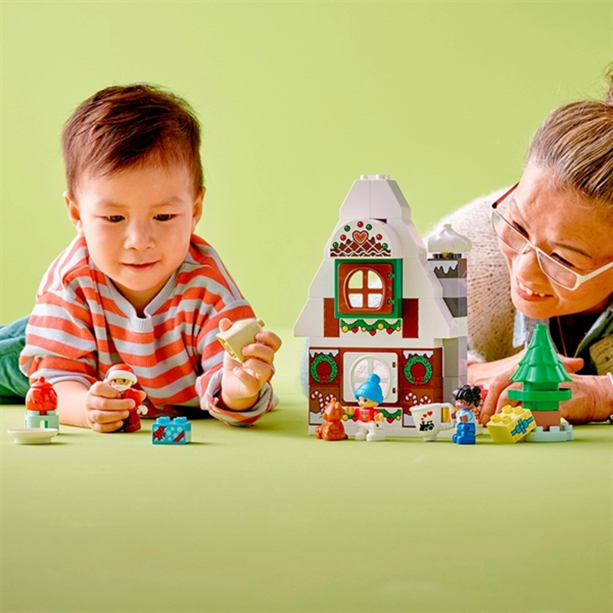 LEGO DUPLO Santa's Gingerbread House