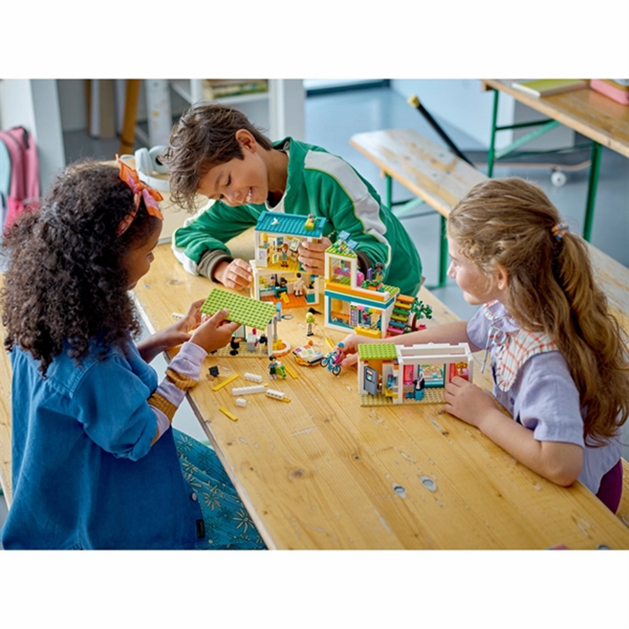 LEGO? Friends Heartlake International School