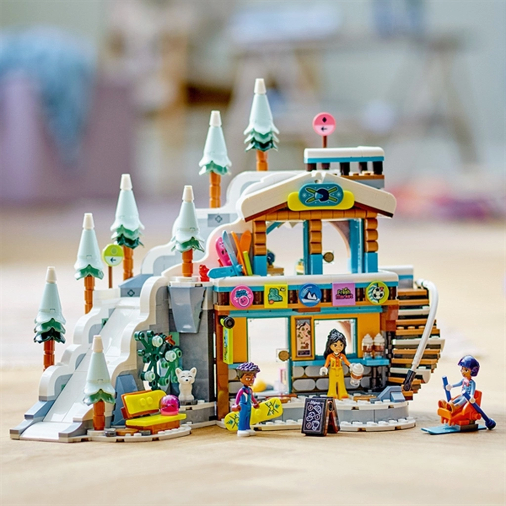 LEGO Friends Holiday Ski Slope and Caf
