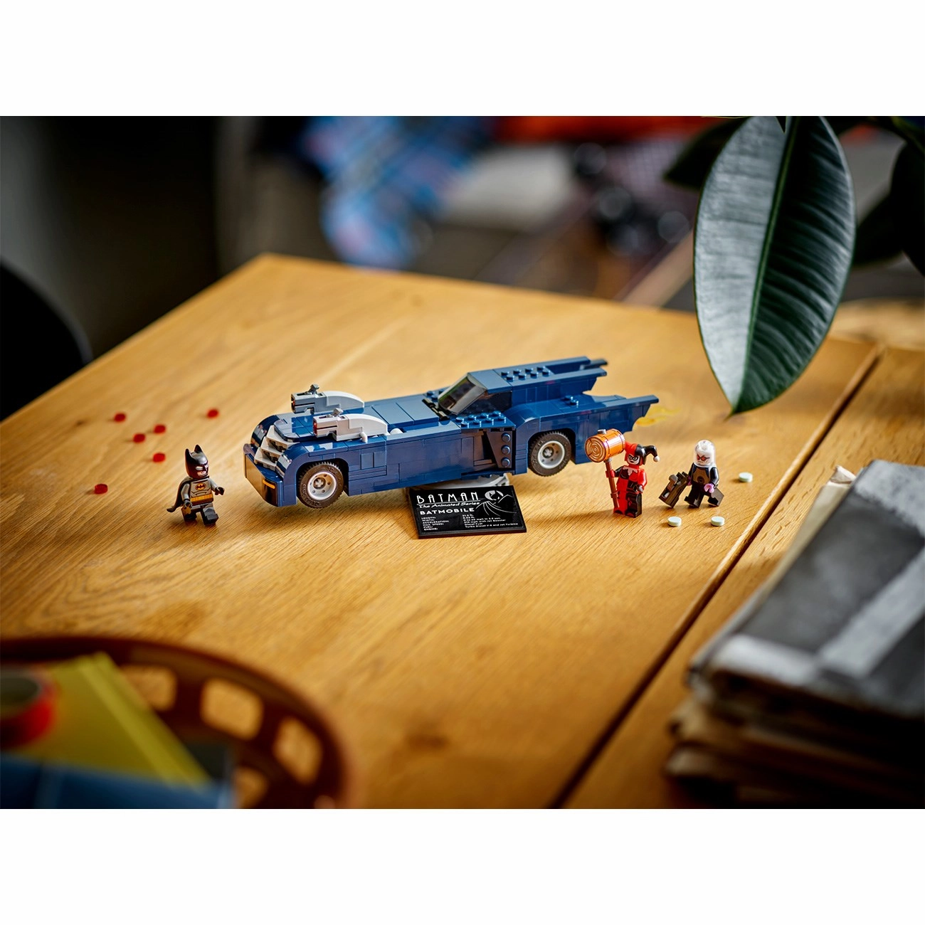 LEGO? Marvel?Batman? And Batmobile? mod Harley Quinn? And Mr. Freeze?