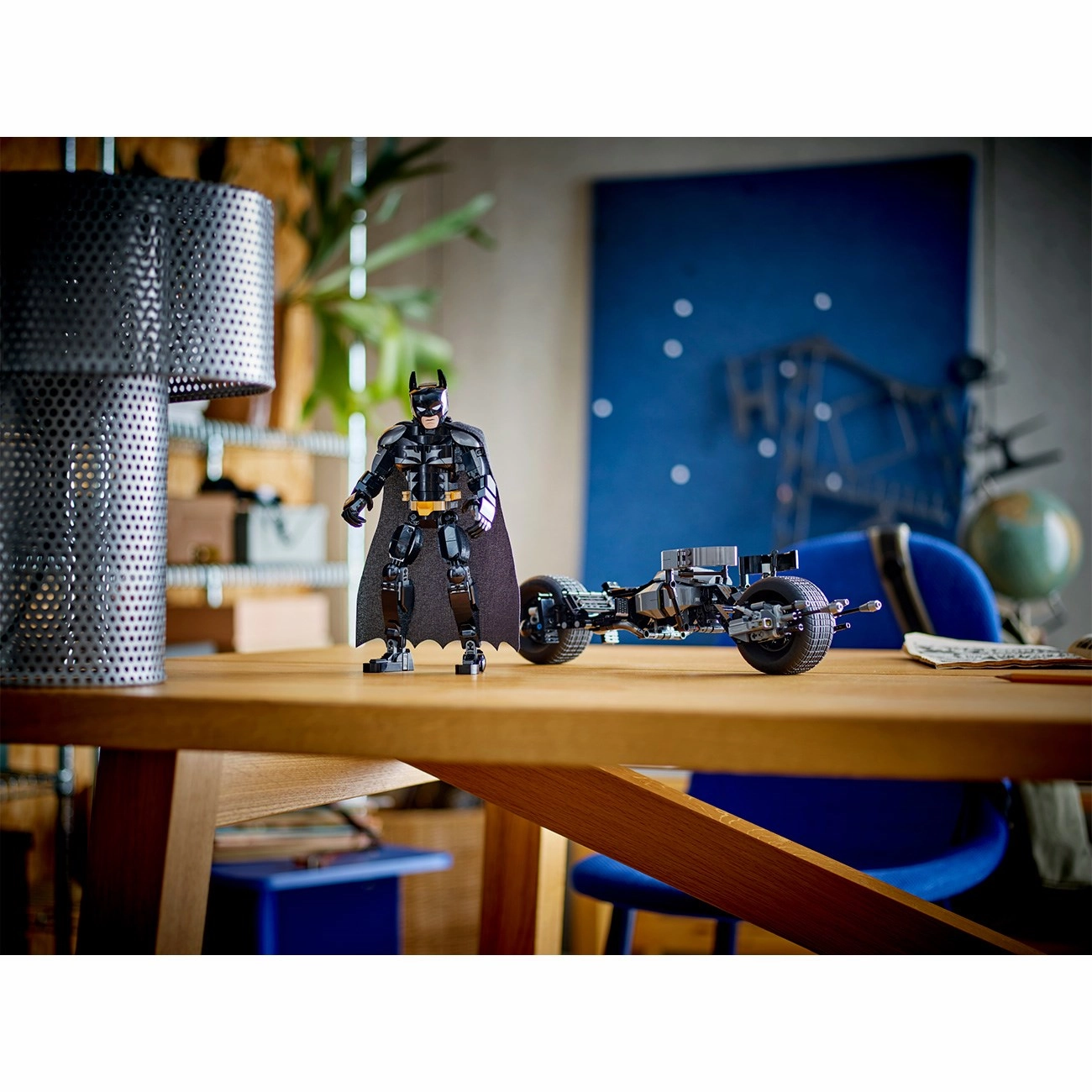 LEGO? Marvel Batman? and Batpod Motorcycle construction figure