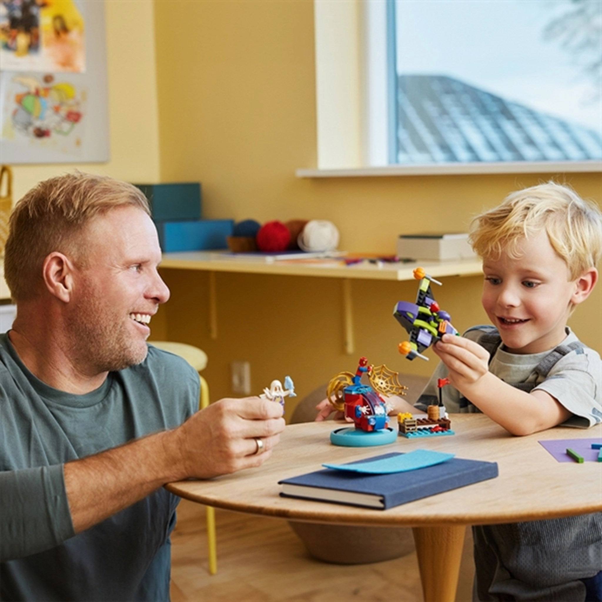 LEGO? Marvel Spidey vs. Green Goblin