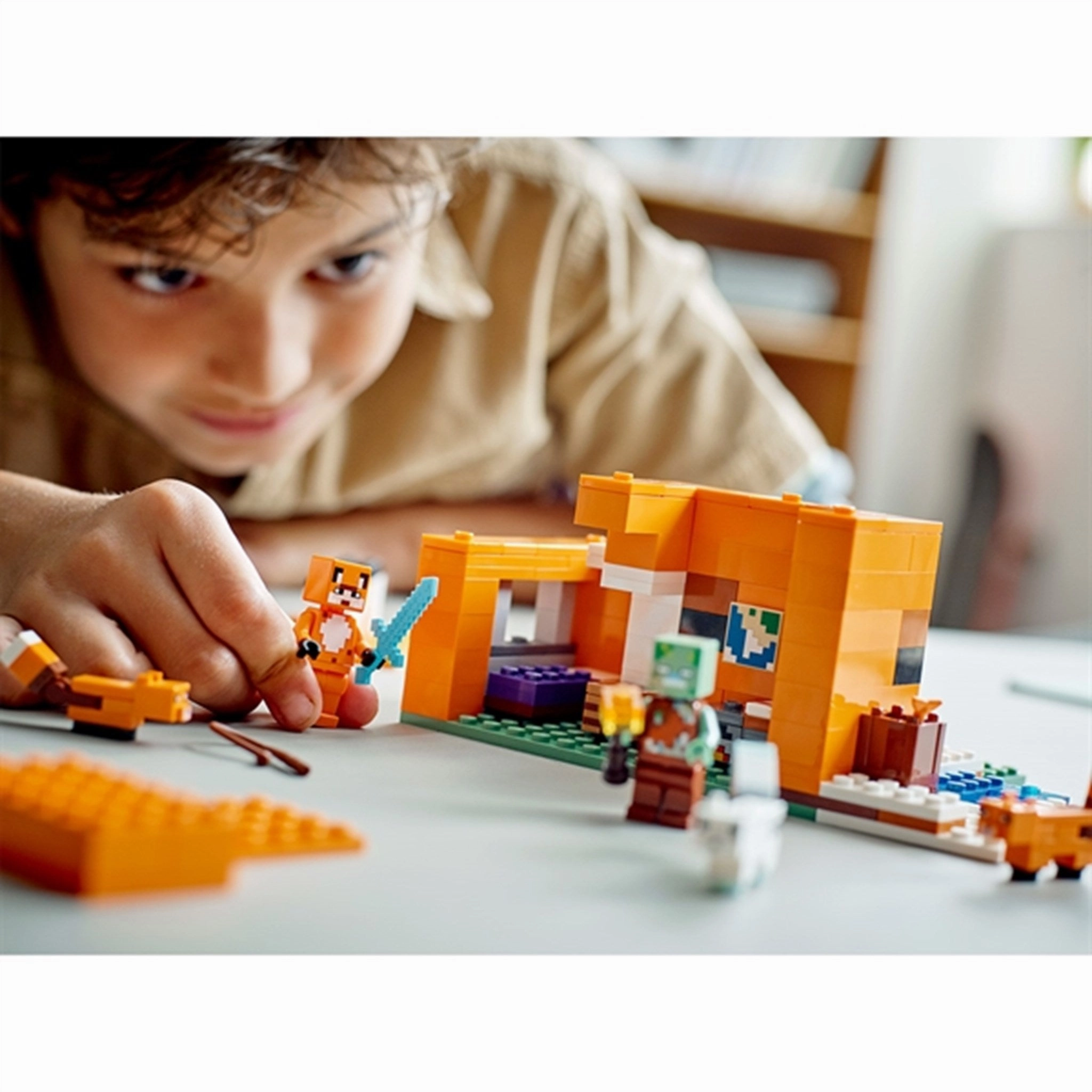 LEGO Minecraft The Fox Lodge
