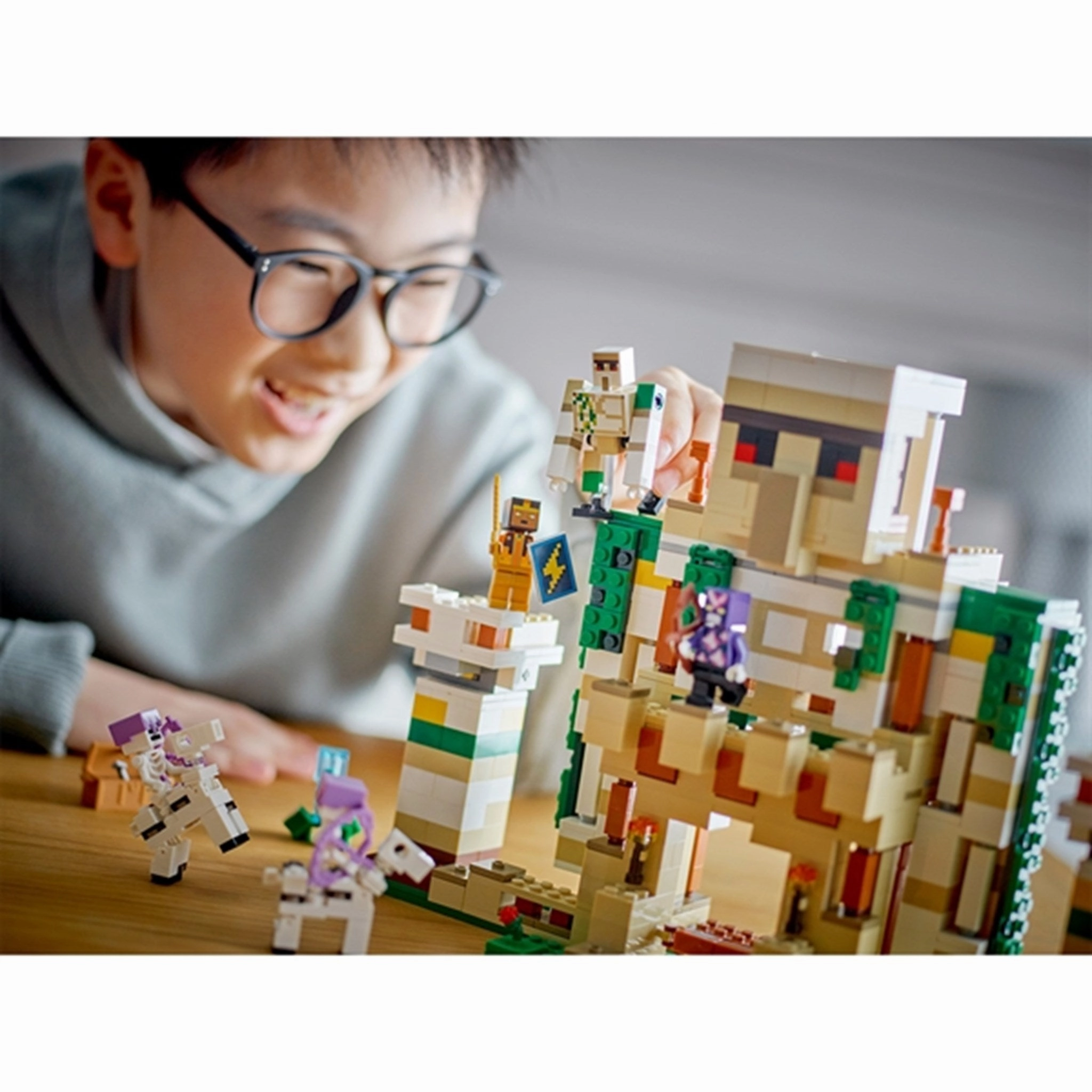 LEGO Minecraft The Iron Golem Fortress
