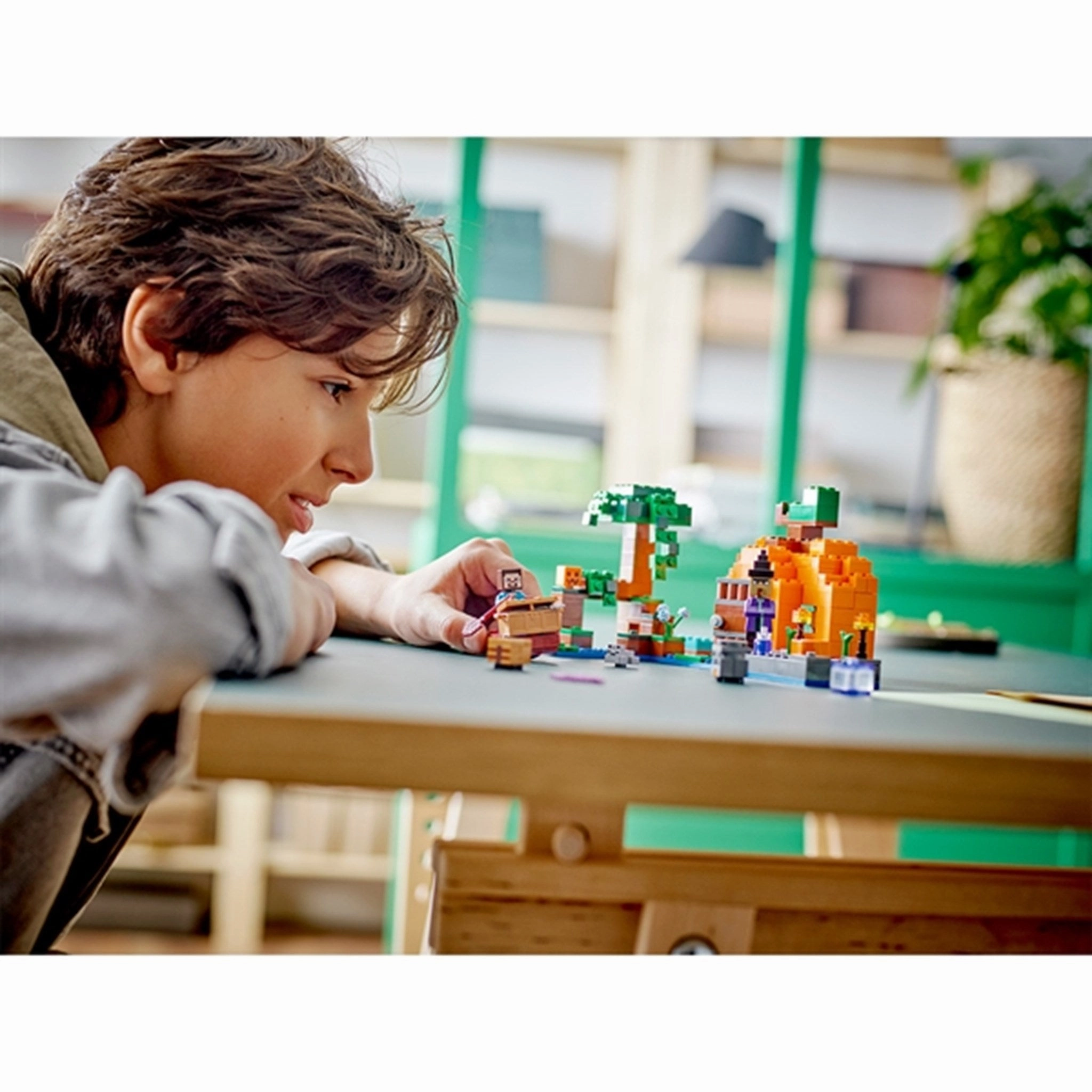 LEGO Minecraft The Pumpkin Farm