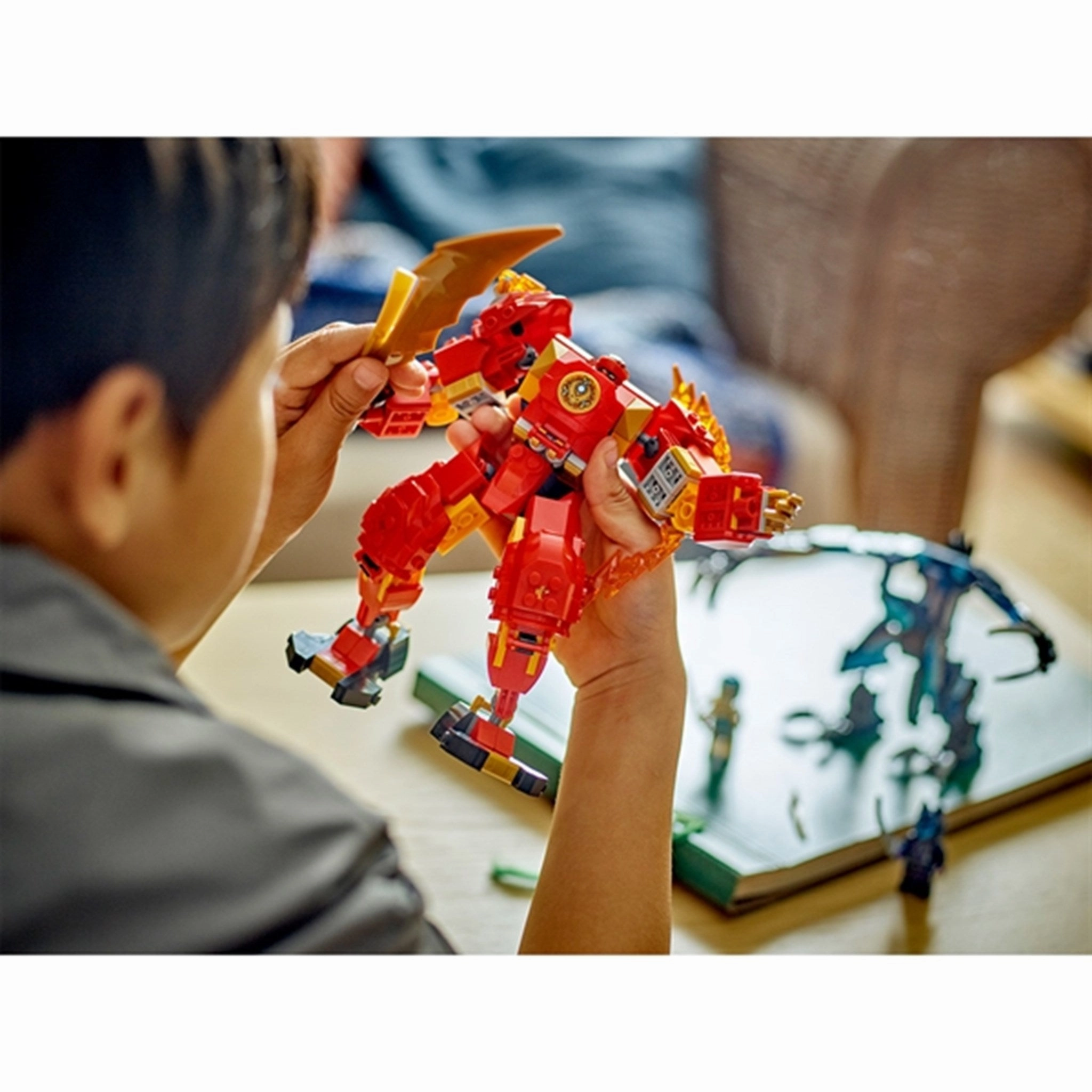 LEGO? NINJAGO? Kai's Elemental Fire Mech