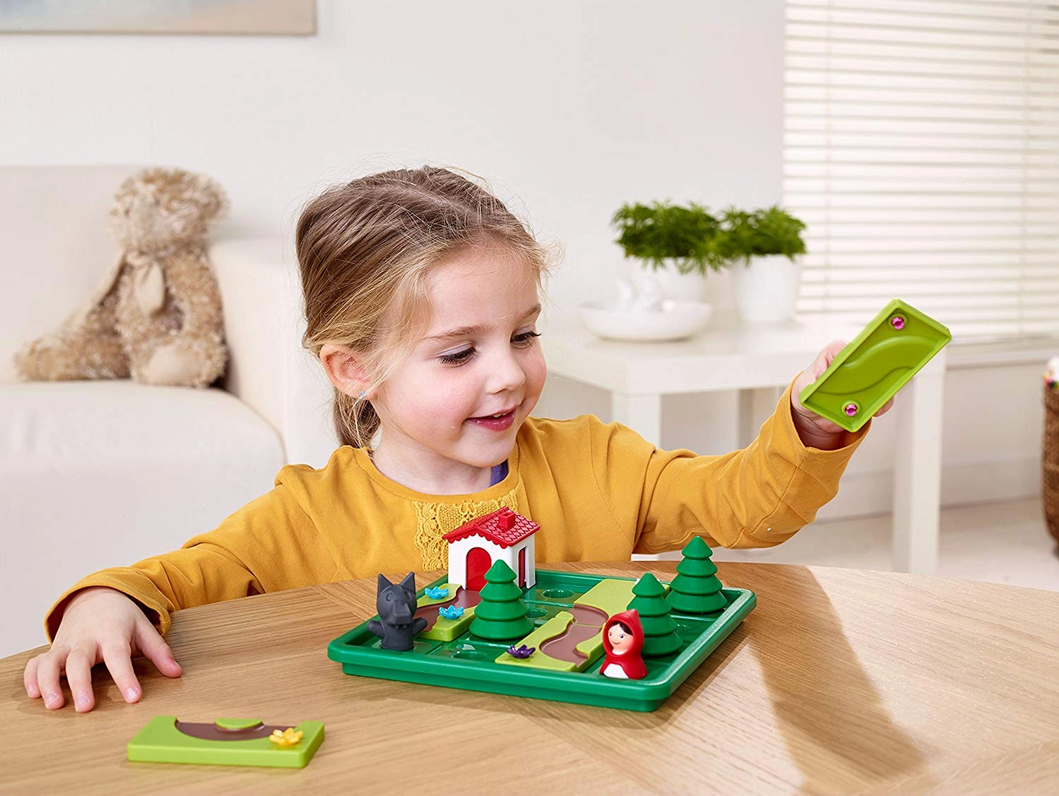 LITTLE RED RIDING HOOD - Smart Toys