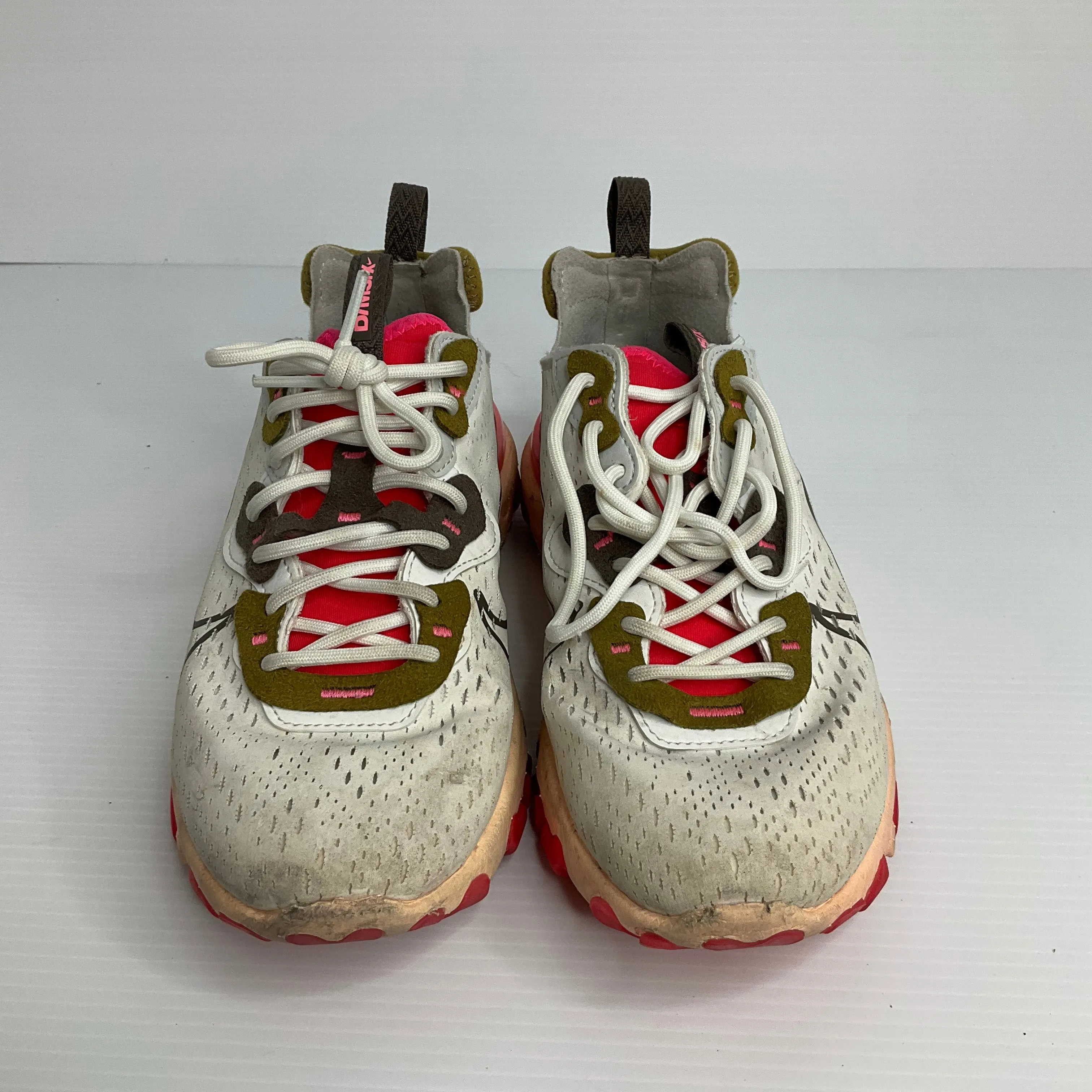 Multi-colored Shoes Athletic Nike, Size 8 nike