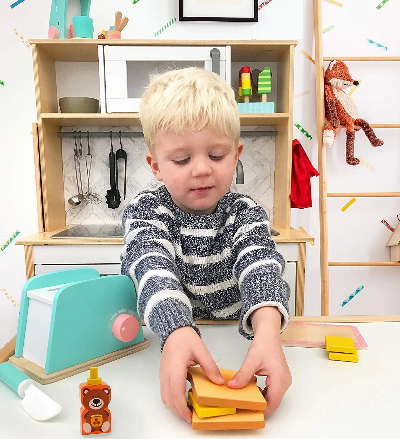MY KITCHEN PLAY TOASTER - Plan Toys