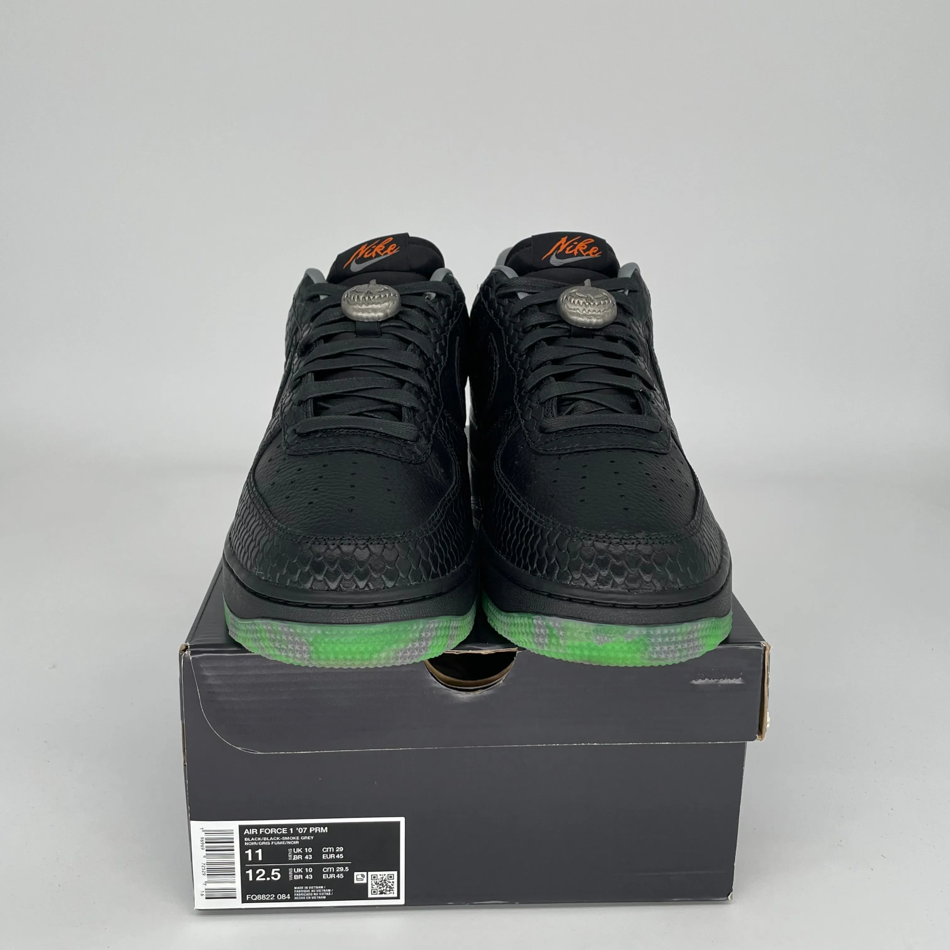 NIKE AIR FORCE 1 LOW PRM HALLOWEEN SIZE 11 FQ8822-084