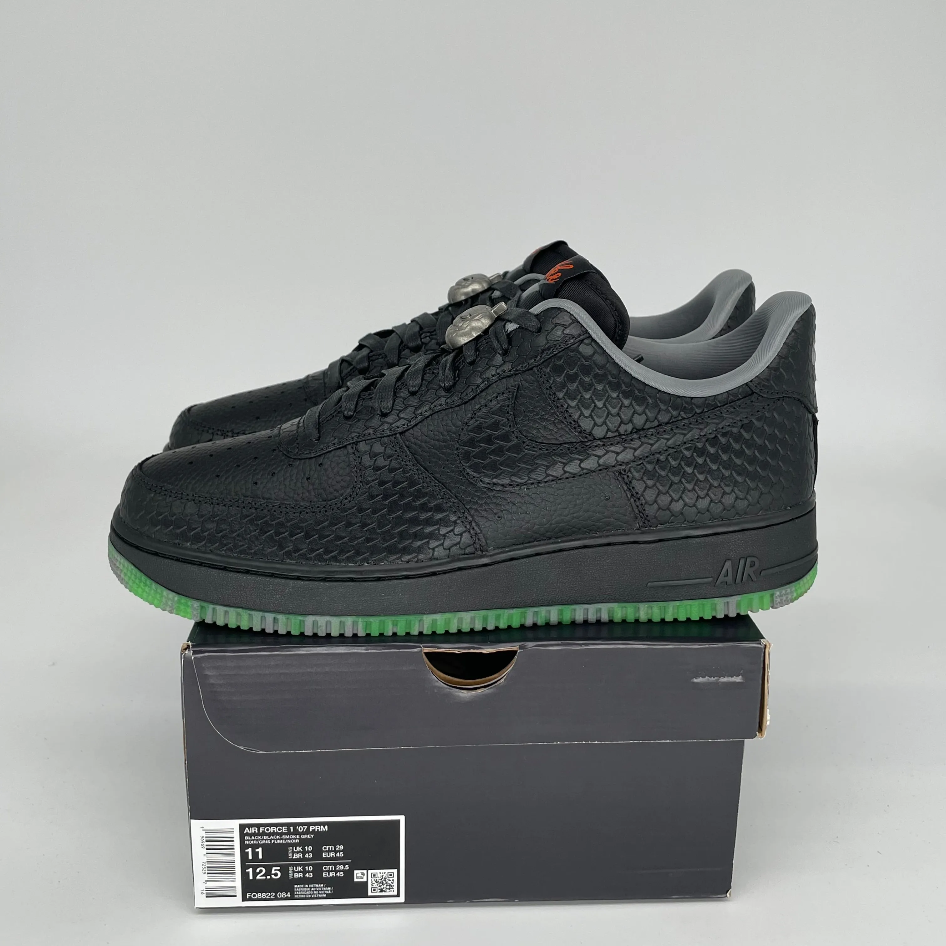 NIKE AIR FORCE 1 LOW PRM HALLOWEEN SIZE 11 FQ8822-084