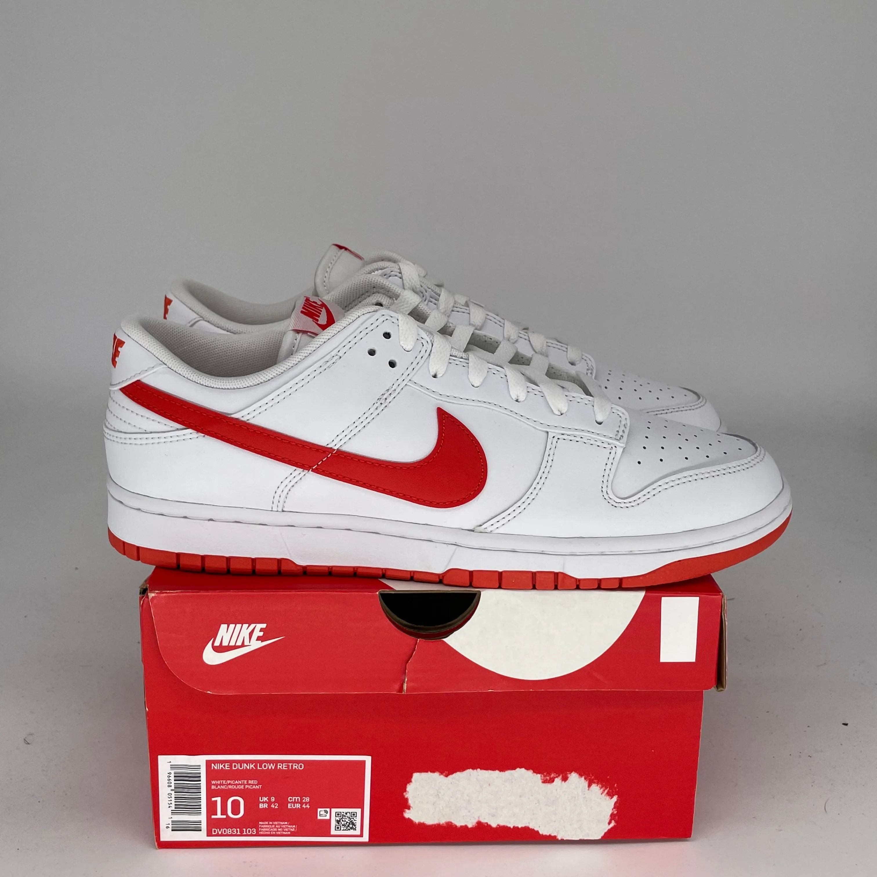 NIKE DUNK LOW WHITE PICANTE RED SIZE 10 DV0831-103