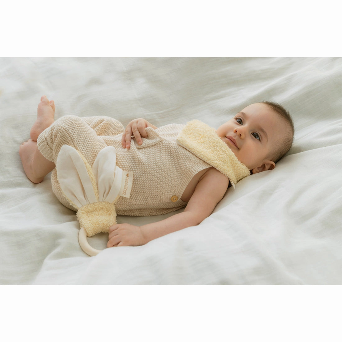 nobodinoz Bunny Teether Ring Vanilla