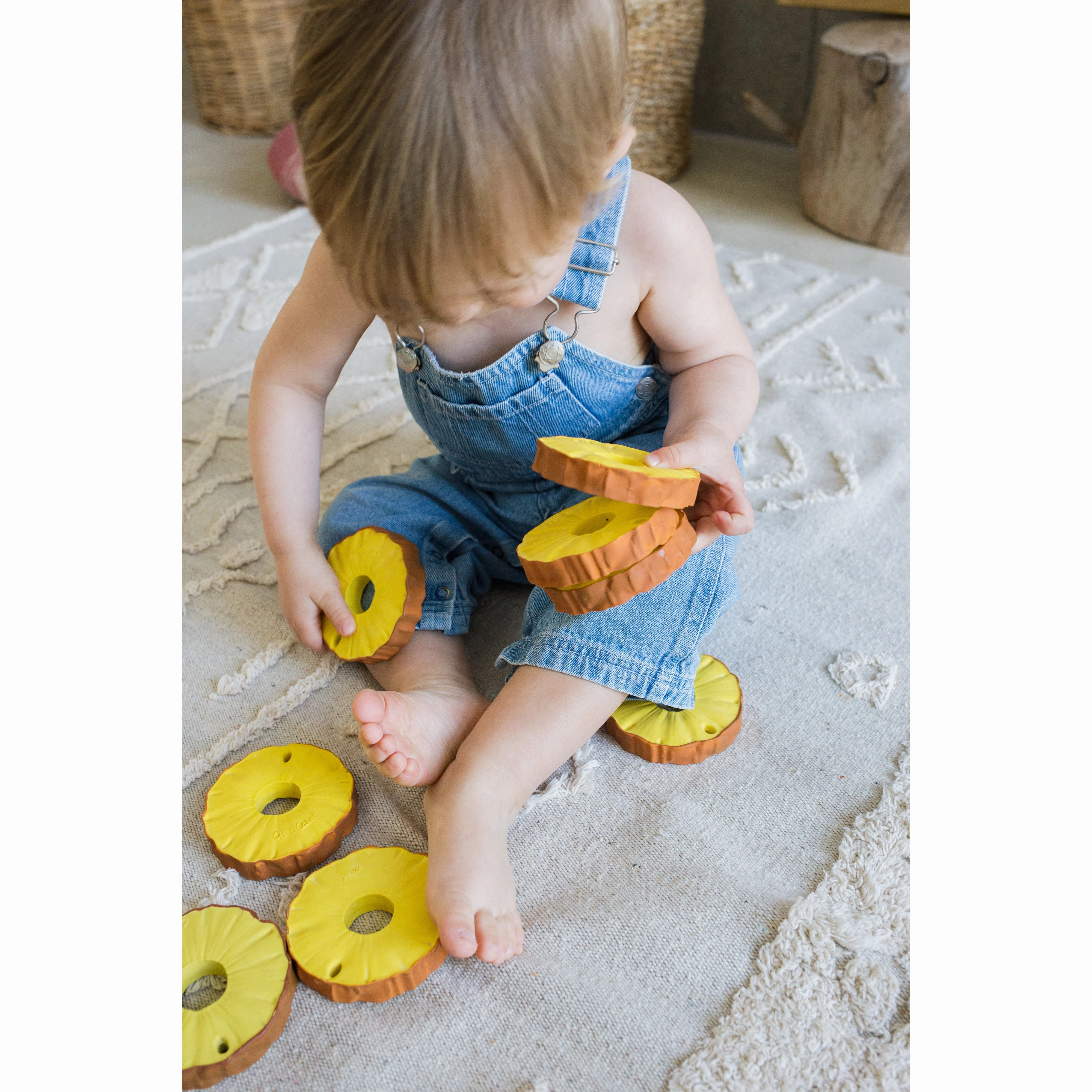 Oli & Carol Ananas The Pineapple Teether