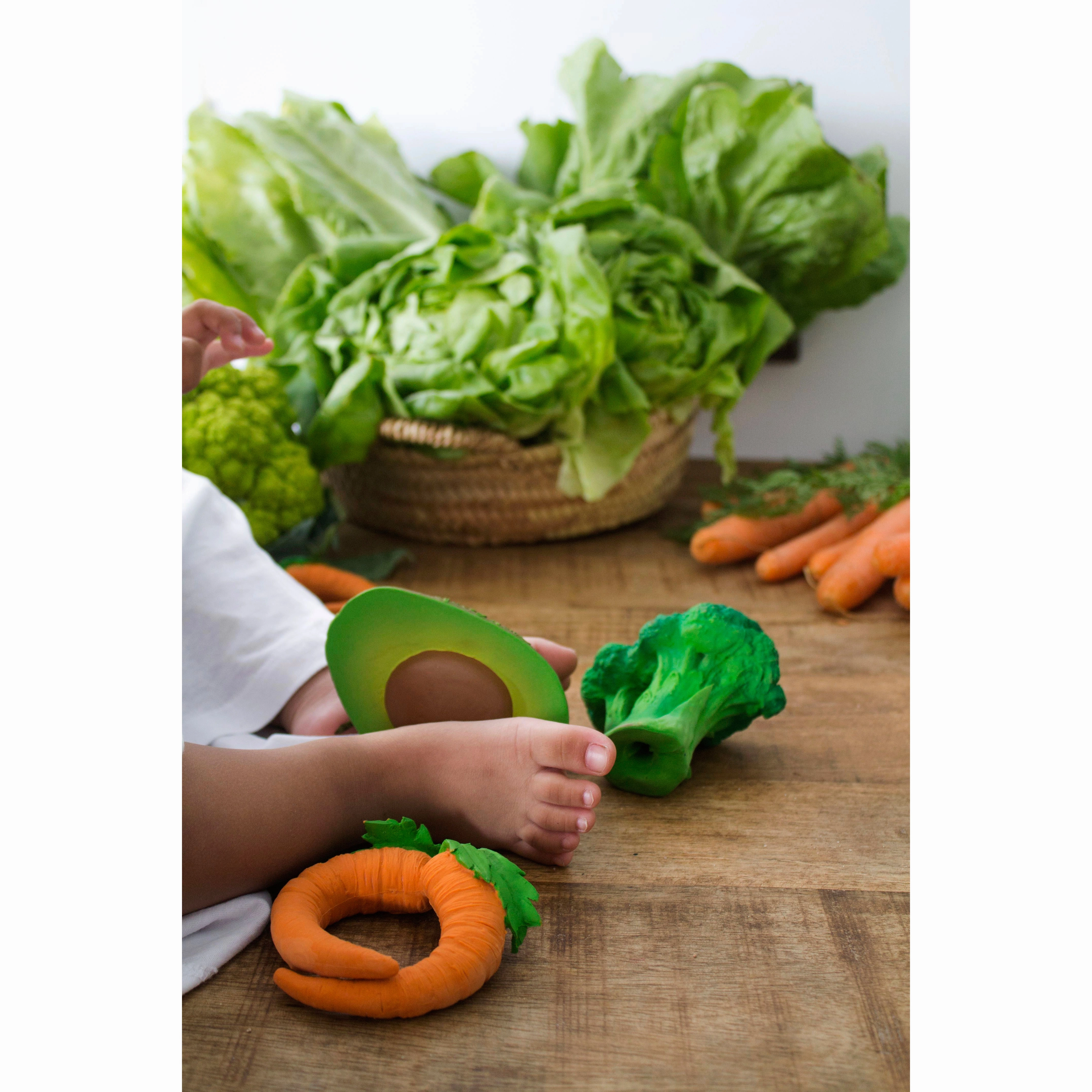 Oli & Carol Brucy the Broccoli Teether