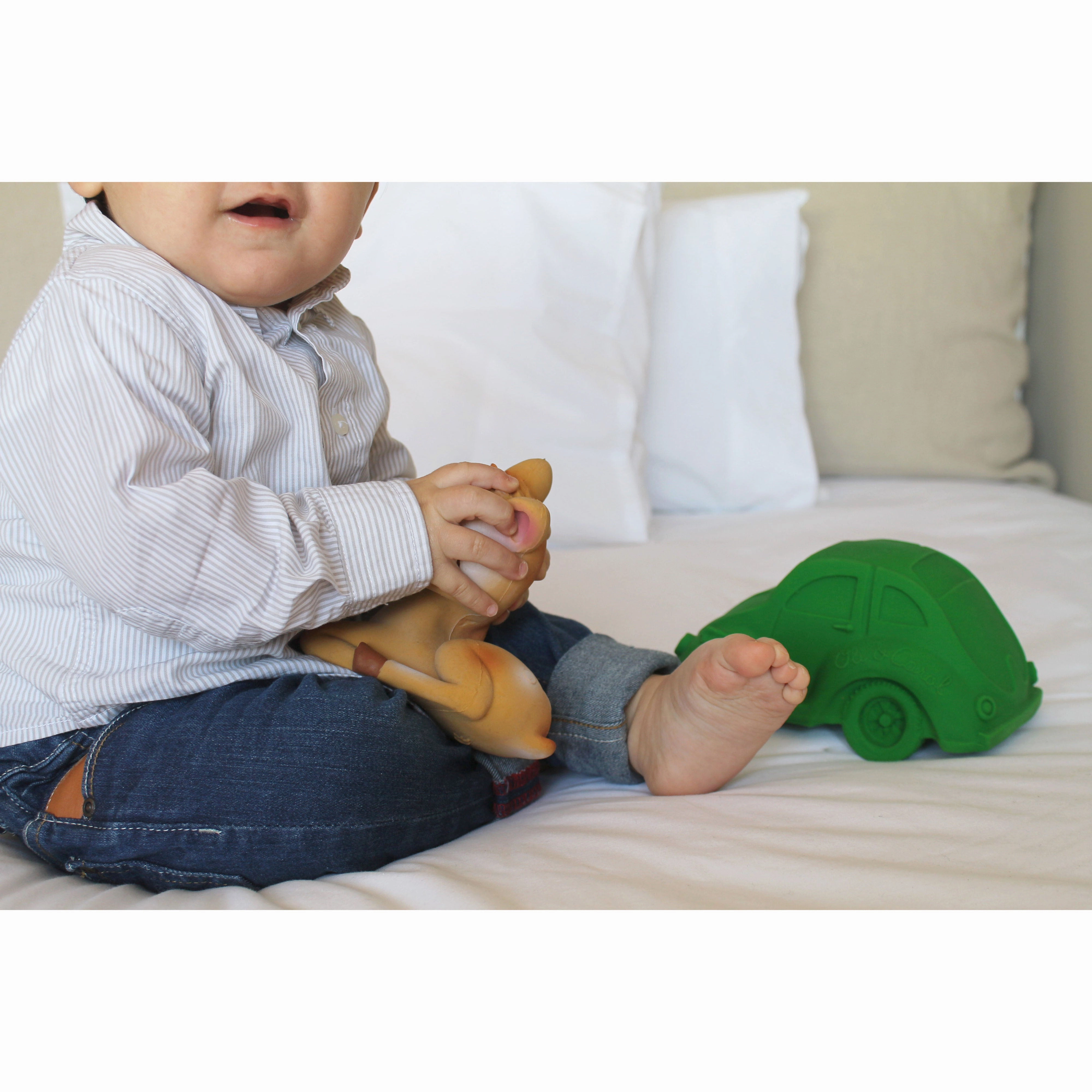 Oli & Carol Extra Large Beetle Car Teether