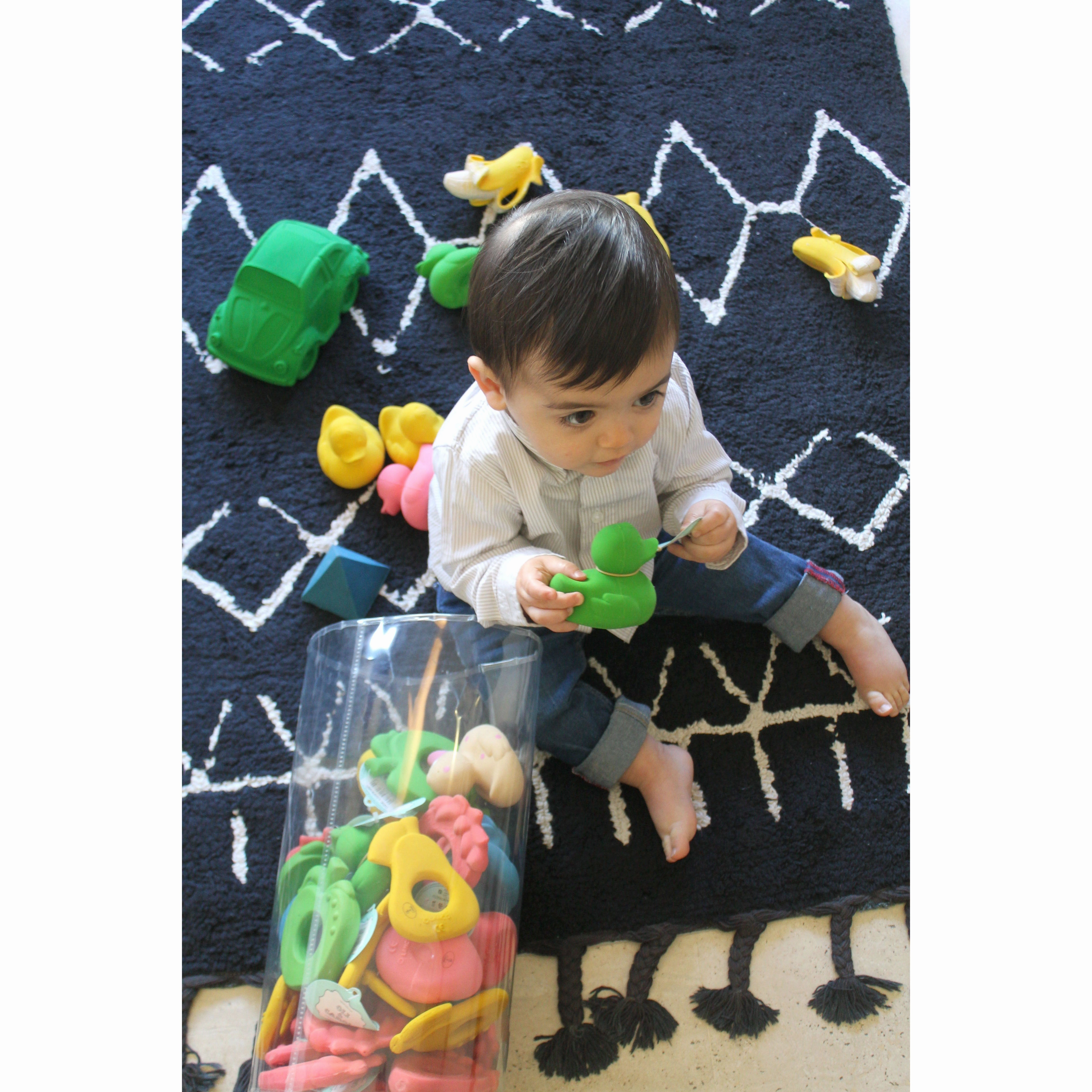 Oli & Carol Extra Large Beetle Car Teether