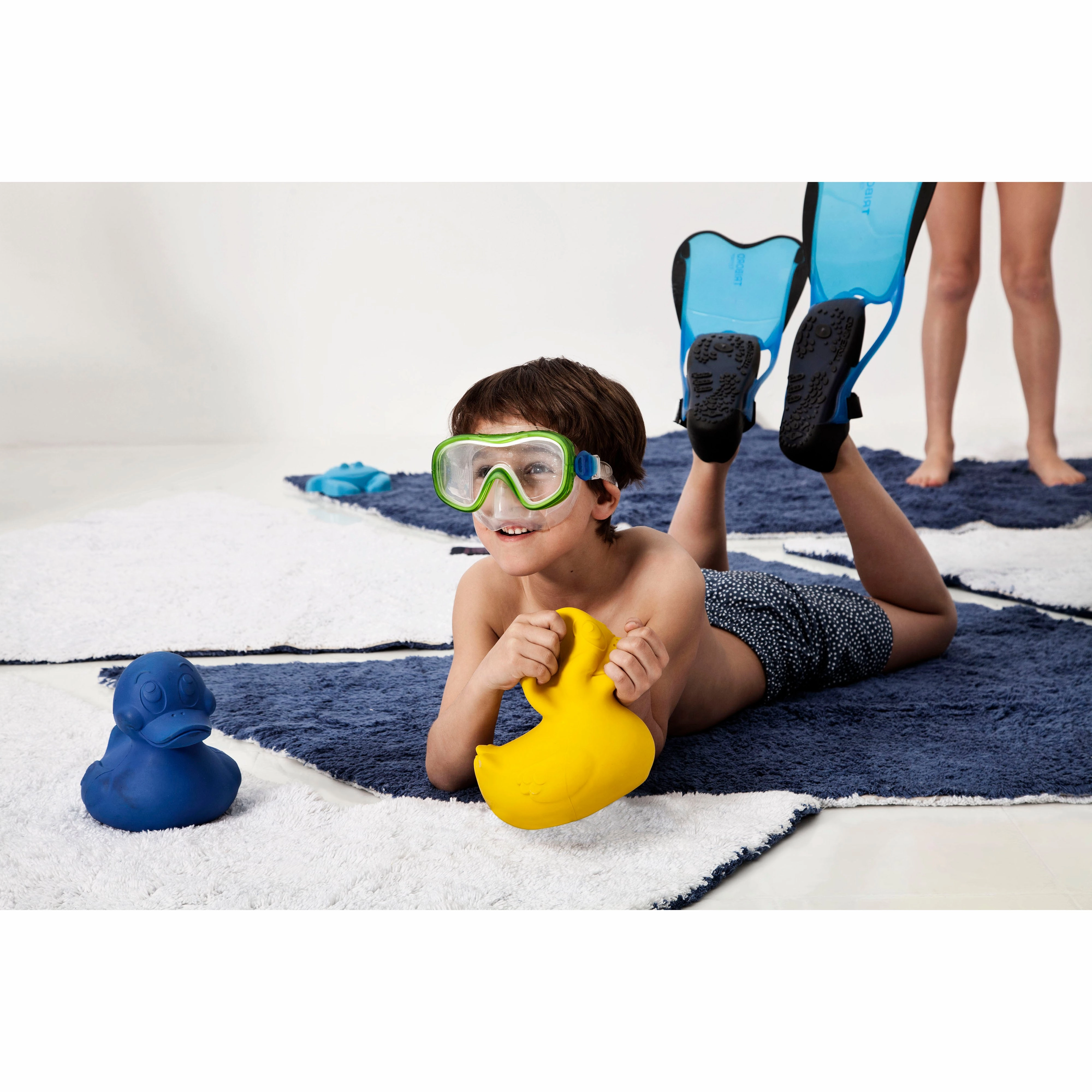 Oli & Carol Extra Large Monochrome Ducks Teether